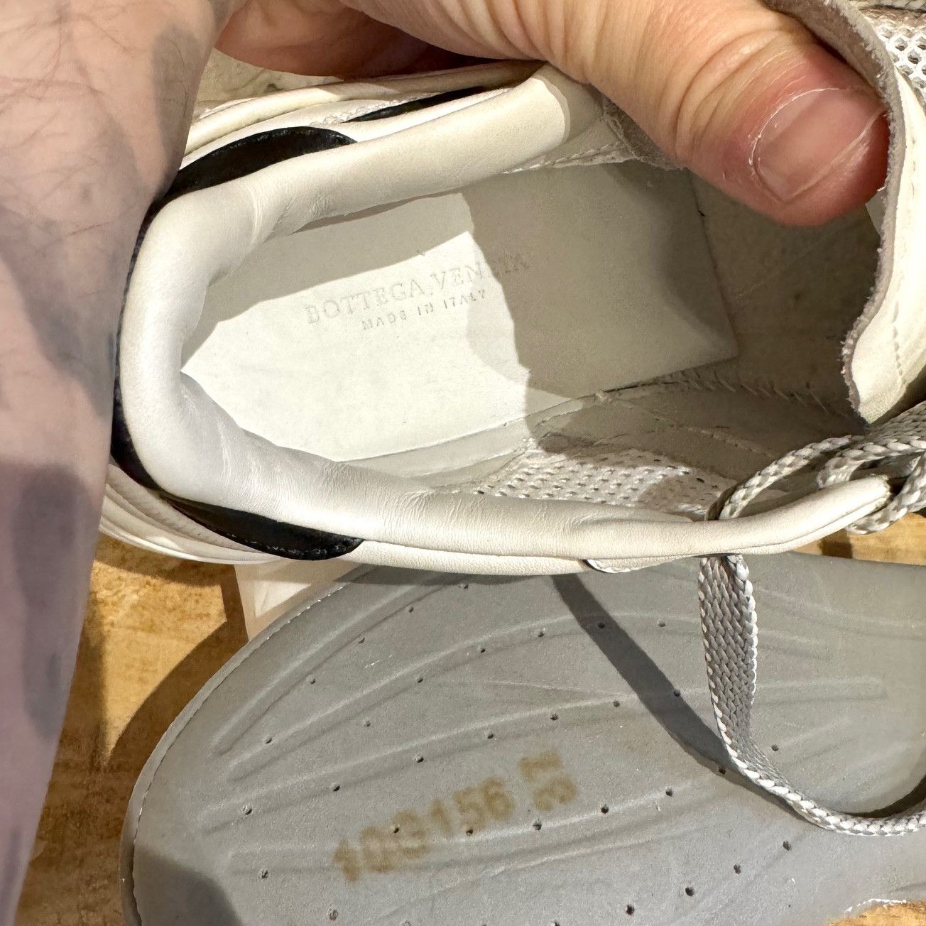 Bottega Veneta Bottega Veneta White Mesh Green Accent Logo Laces Sneakers Size US 7 / IT 37 - 12 Thumbnail