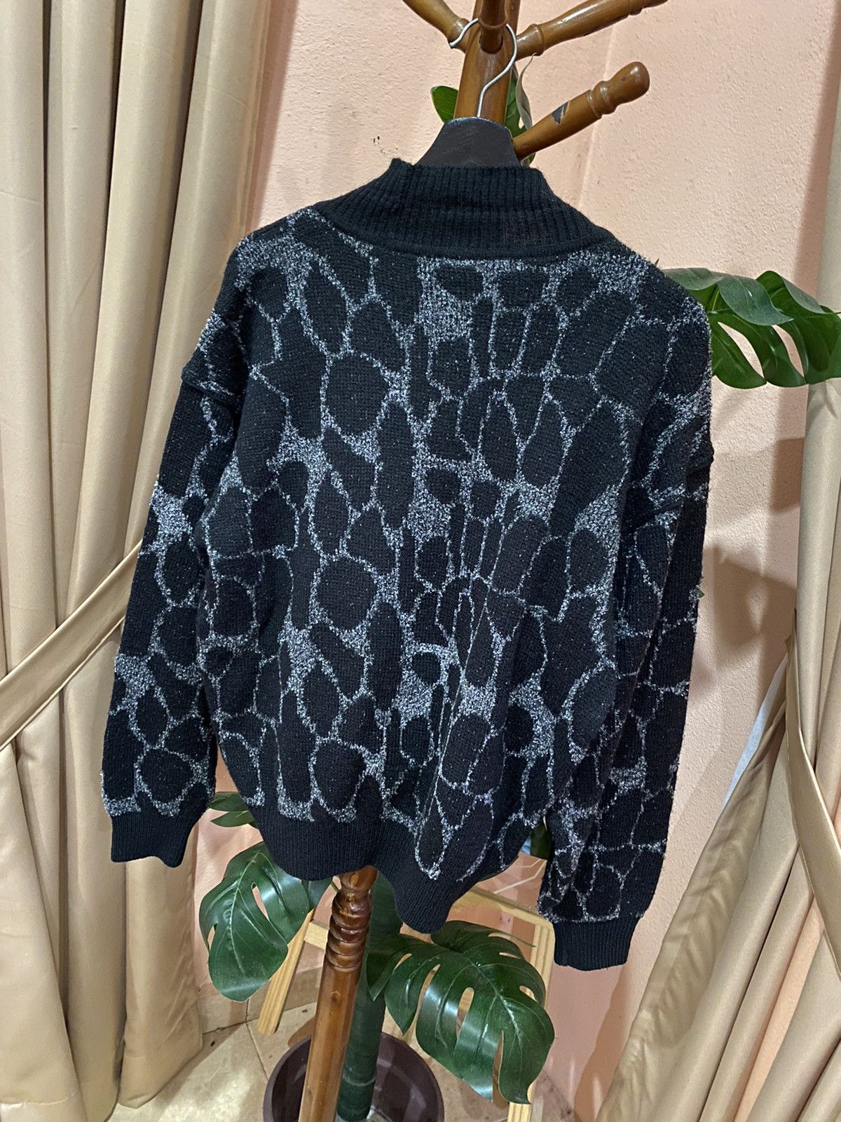Other VINTAGE MODIGLIANI KNIT SWEATER BLACK ANIMAL PRINT RETRO Size US M / EU 48-50 / 2 - 7 Thumbnail