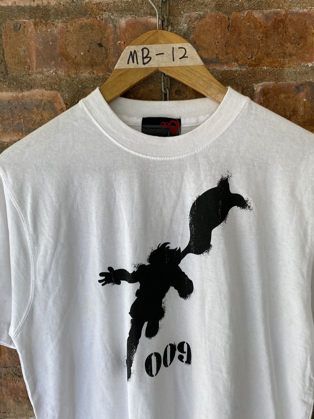 Beauty Beast 1990s Cyborg 009 Anime tee NOS Cospa Yohji Size US M / EU 48-50 / 2 - 3 Thumbnail
