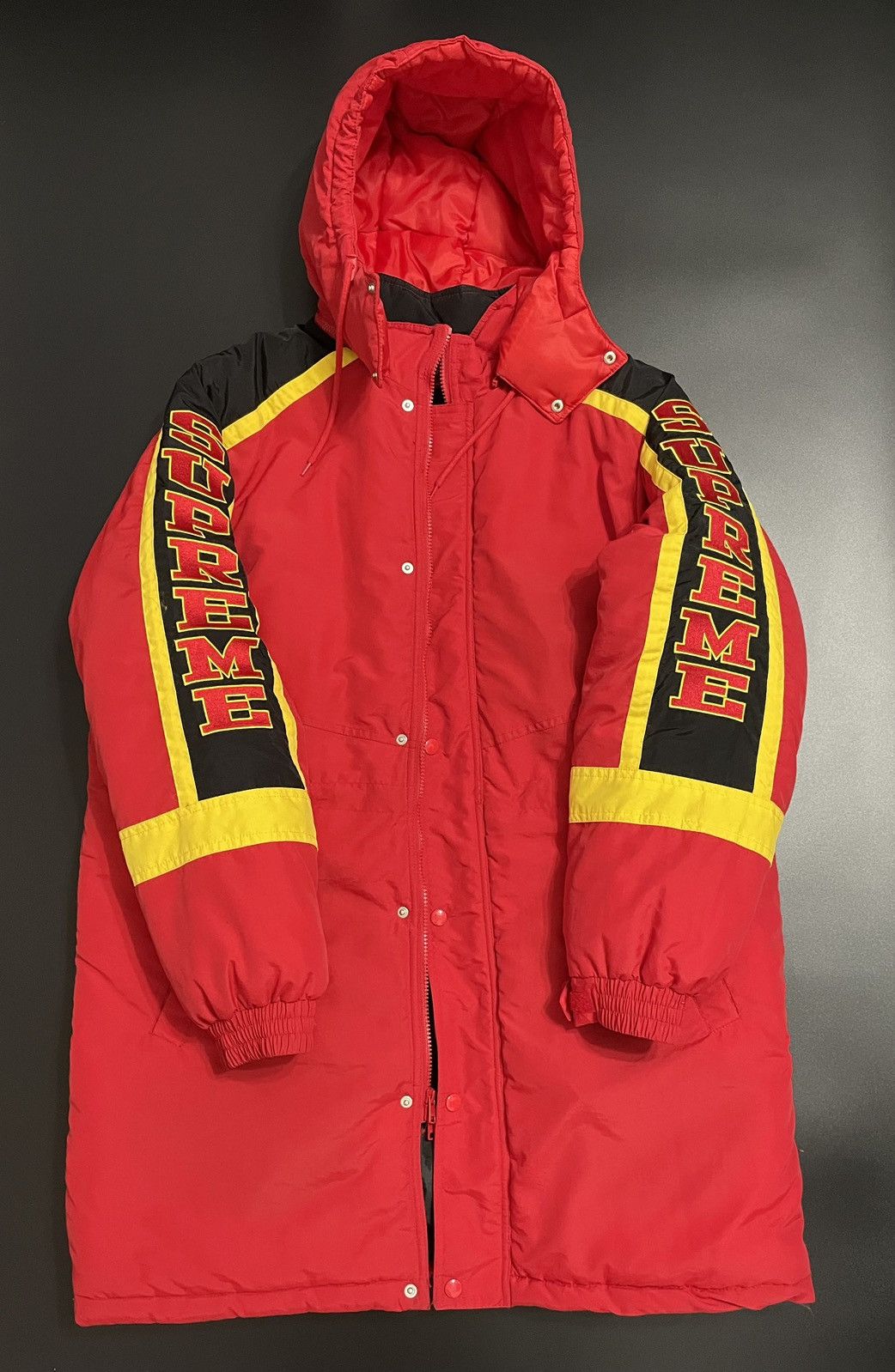 Supreme Sleeve Logo Sideline Parka Red