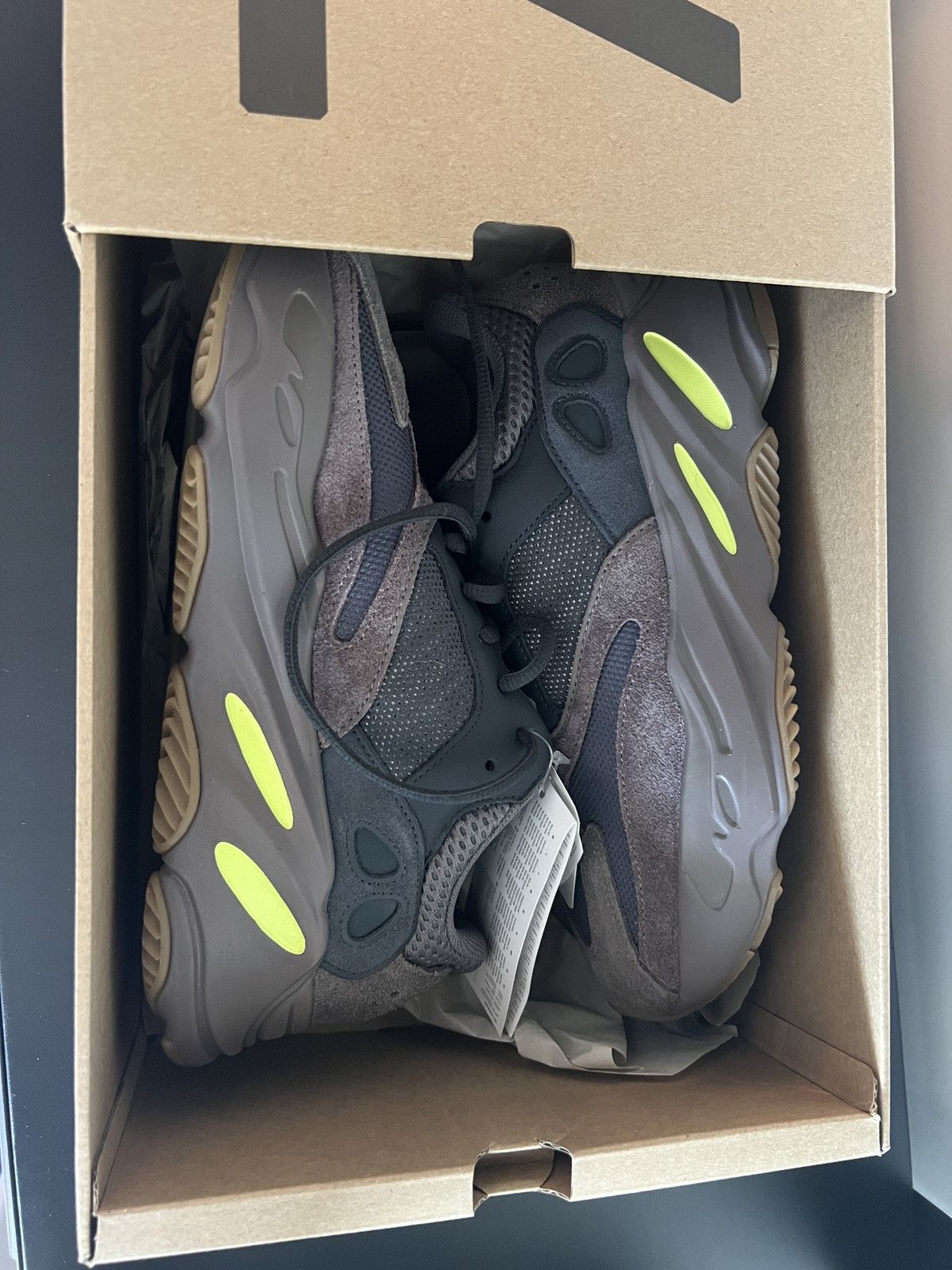 Adidas YEEZY BOOST 700 MAUVE Size US 8.5 / EU 41-42 - 5 Thumbnail
