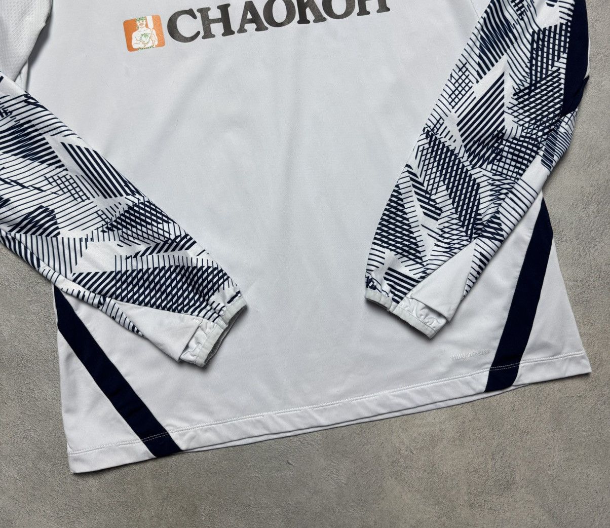 Macron Oxford United 2022 2023 Football Soccer 1/4 Zip Top Macron Size US XL / EU 56 / 4 - 4 Thumbnail