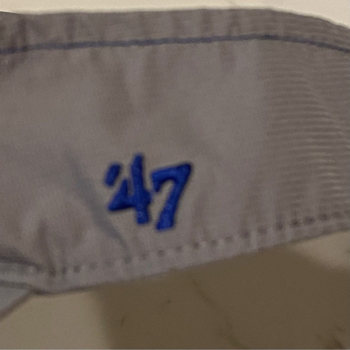 47 Chicago cubs Embroidered Visor Gray Adjustable Size ONE SIZE - 3 Thumbnail