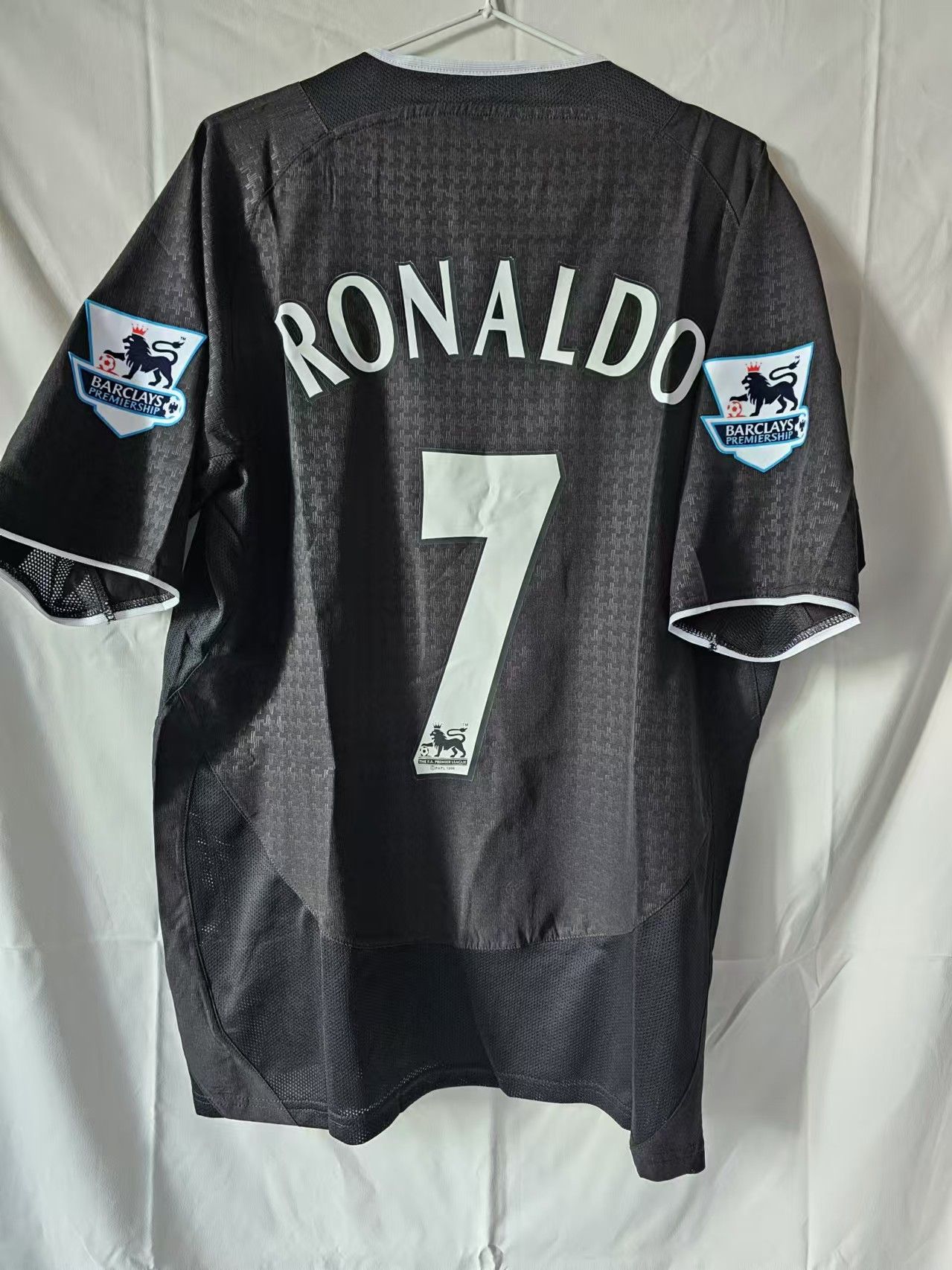 Other 2003 04 Man Utd #7 C Ronaldo Jersey Away S Size US S / EU 44-46 / 1 - 1 Thumbnail