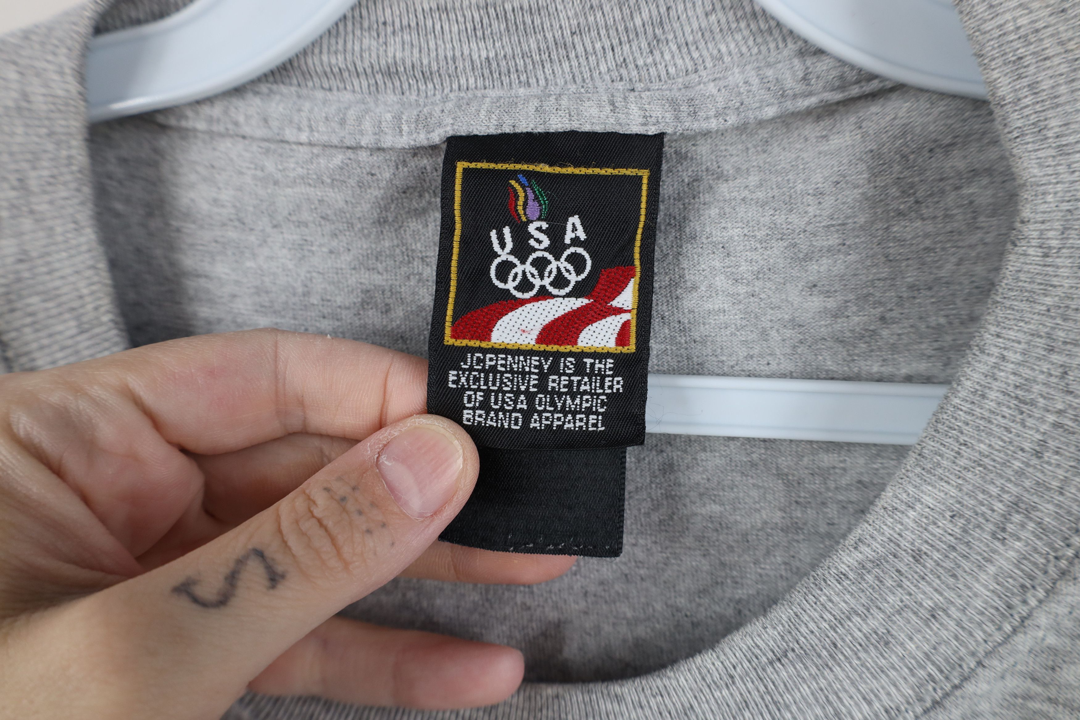 Vintage Vintage 90s USA Olympics Short Sleeve T-Shirt Heather Gray Size US XL / EU 56 / 4 - 6 Thumbnail