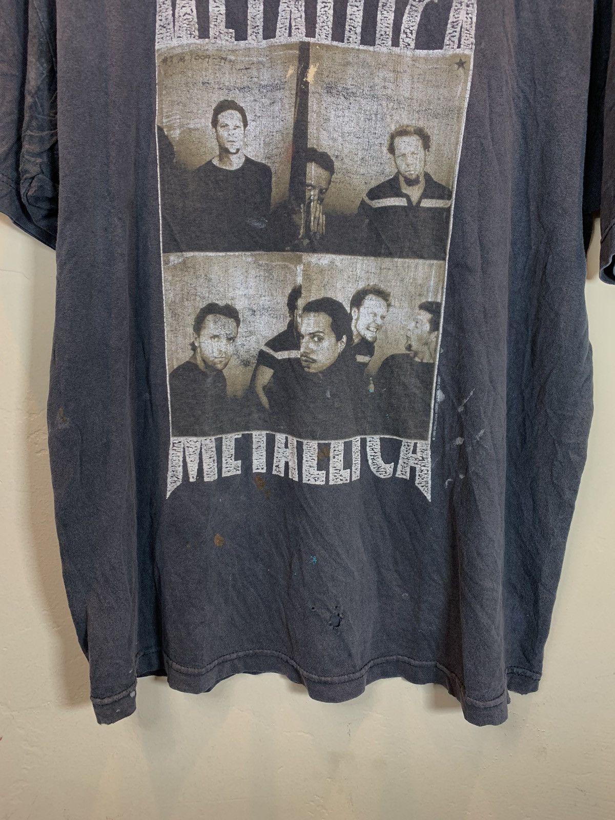 Band Tees × Metallica × Vintage *RARE* Vintage 90’s Metallica Tour Giant Thrashed Band Shirt Size US XL / EU 56 / 4 - 6 Thumbnail