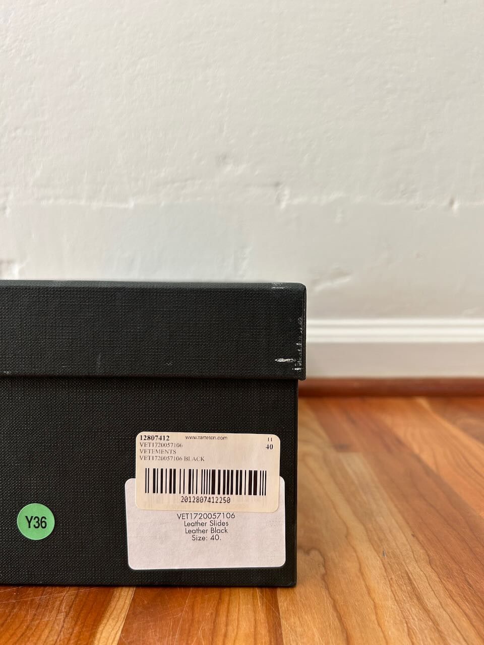 Vetements VETEMENTS Black Leather Slides Size US 7 / EU 40 - 7 Thumbnail