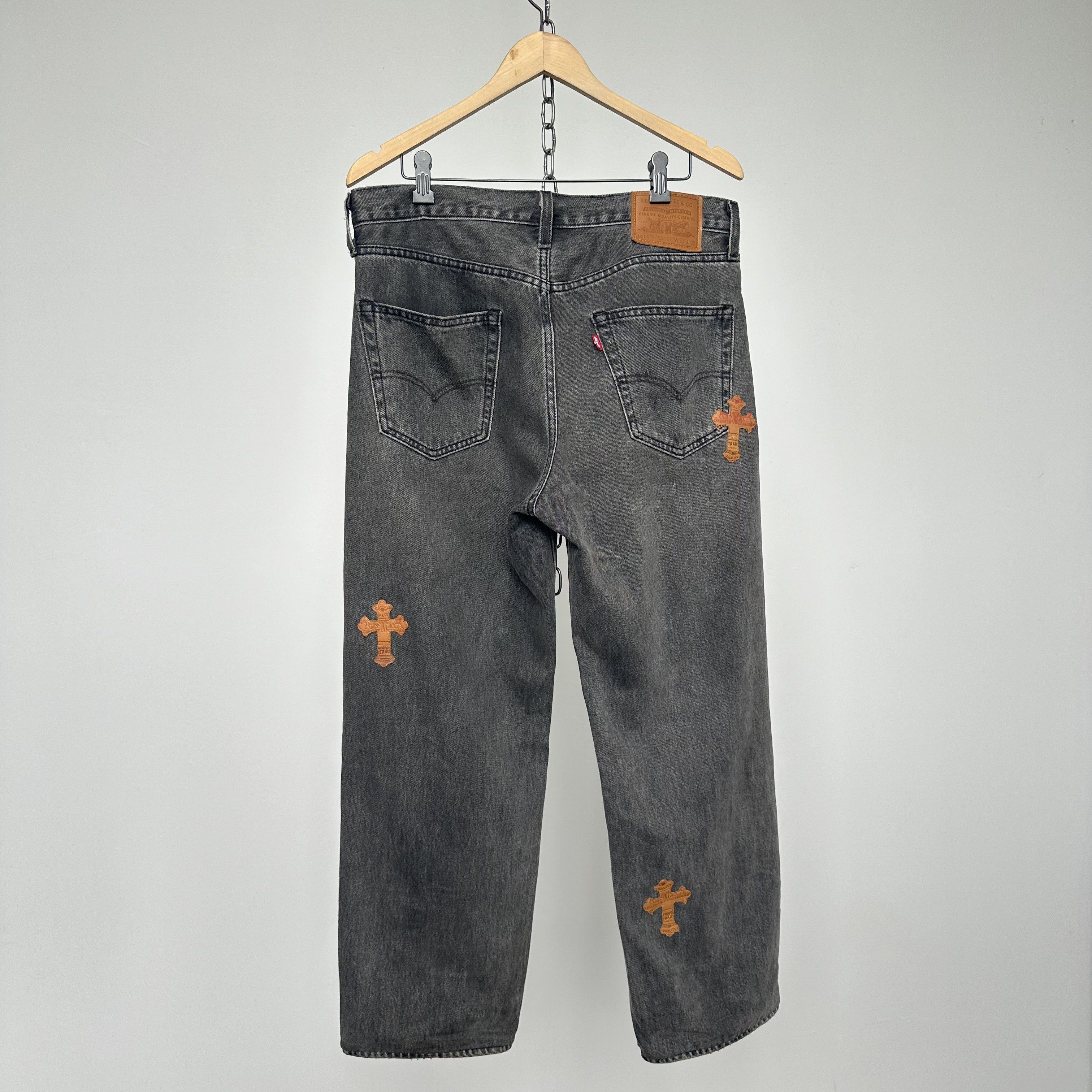 Levi's × Vintage CUSTOM MADE LEVIS 568 STAY LOOSE BAGGY JEANS Size US 31 - 2 Thumbnail