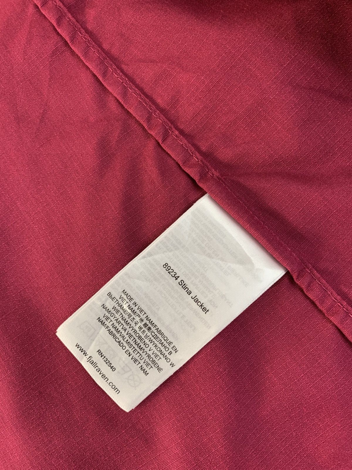 Fjallraven Fjallraven Stina Jacket Hooded Maroon Outdoor Gear Hiking Size S / US 4 / IT 40 - 6 Thumbnail