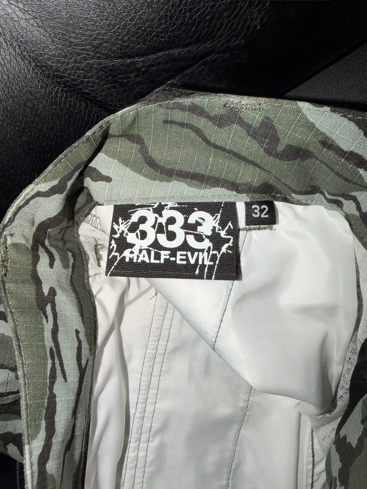 Half Evil 333 Half-Evil Camouflage Cargo Pants Size 32 Button Pockets Size US 32 / EU 48 - 2 Thumbnail