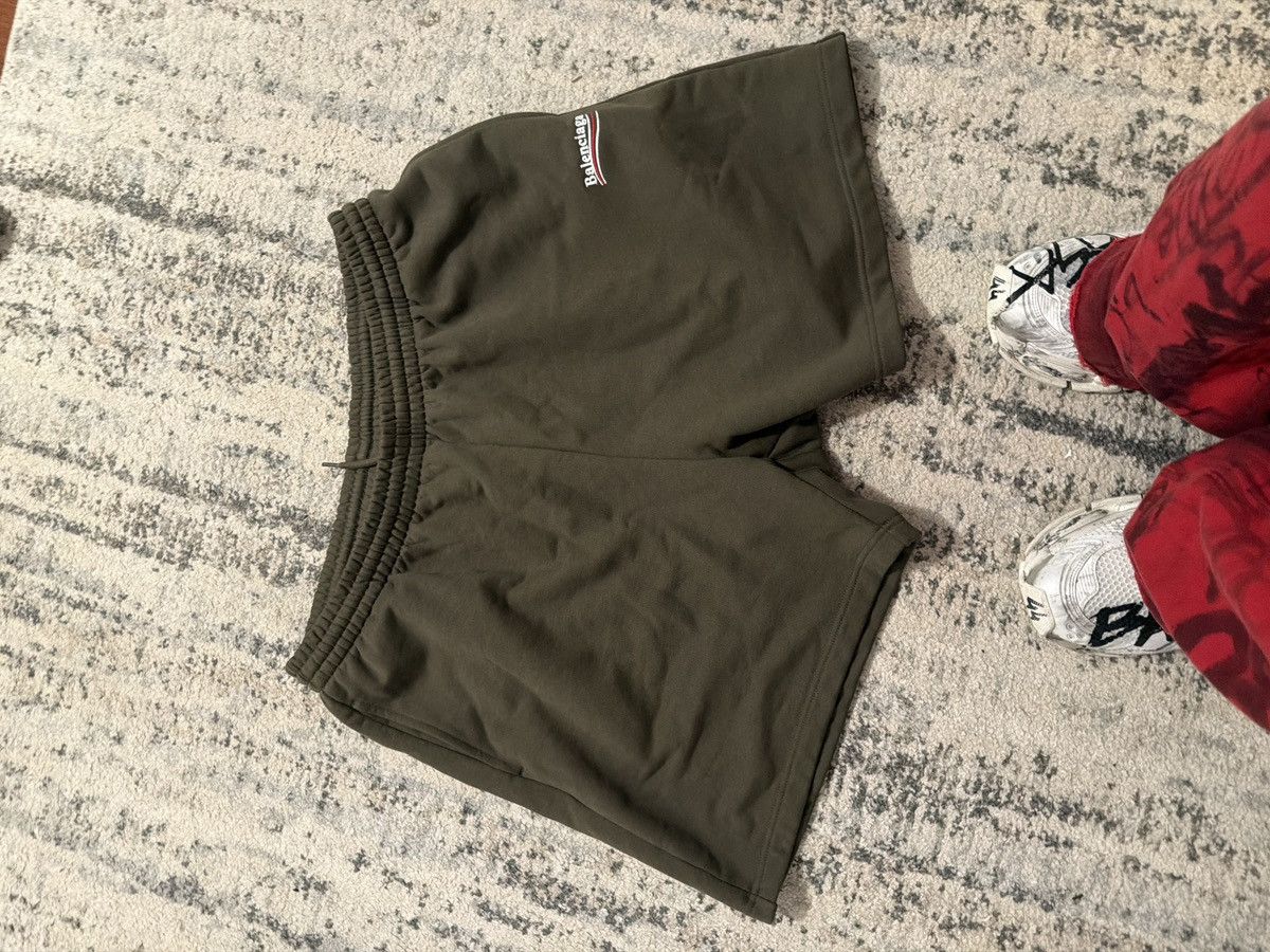 Balenciaga Balenciaga Olive Campaign Cotton Sweat Shorts Size US 36 / EU 52 - 5 Thumbnail