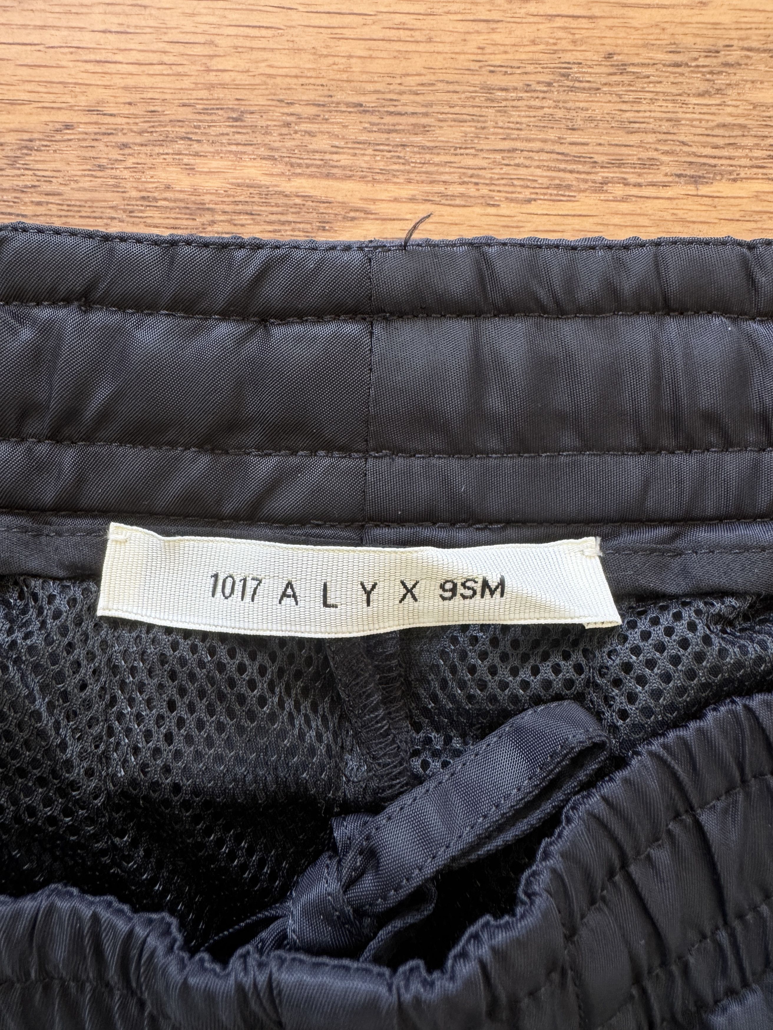 1017 ALYX 9SM Alyx Nylon Zipper Pants With Hardware Size US 34 / EU 50 - 17 Thumbnail