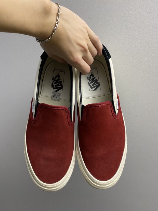 Vans slip clearance on red dahlia