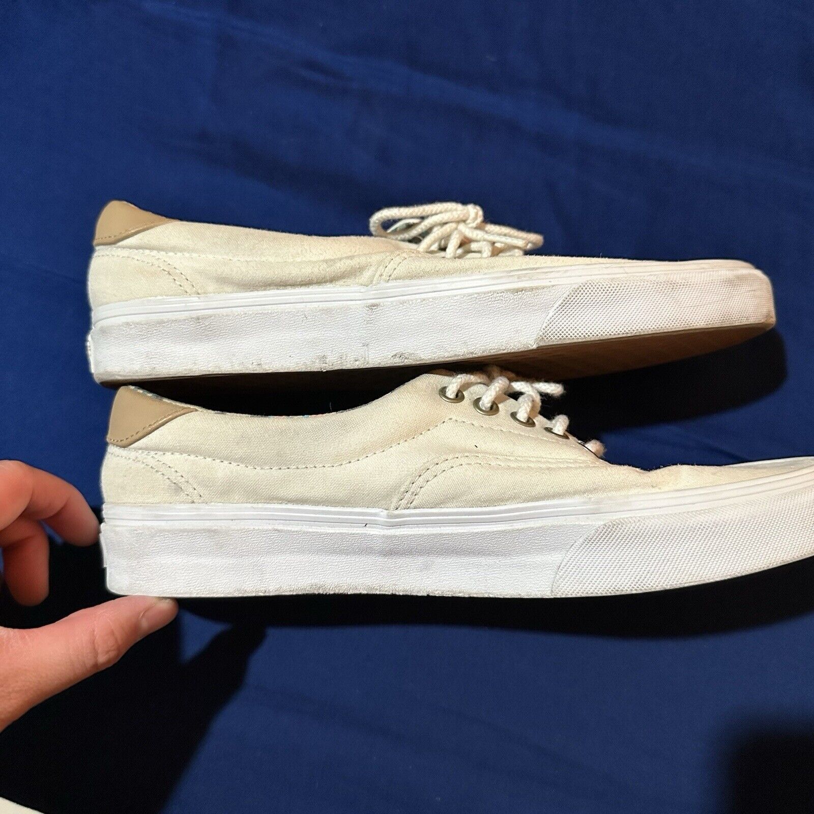 Vans Vans Shoes Unisex M 9 Or W 10.5White Dolphin Desert Flower Size US 9 / EU 42 - 4 Thumbnail