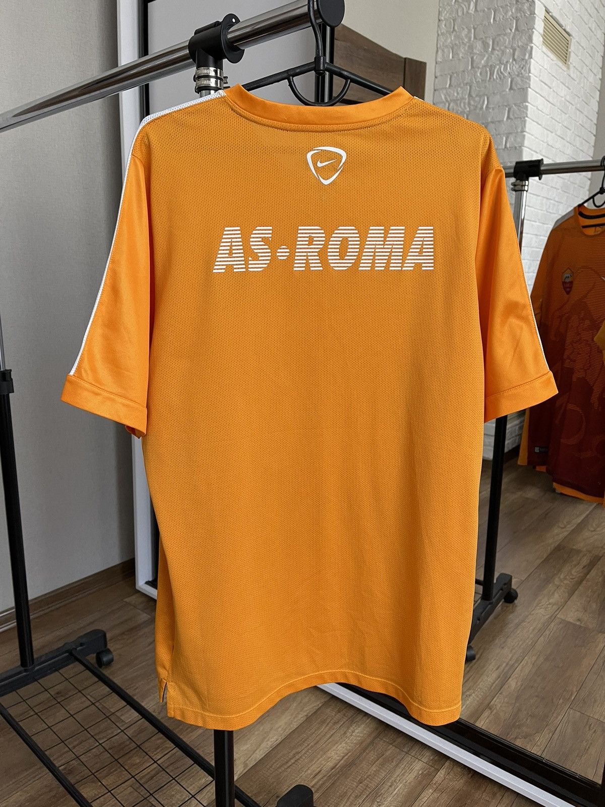 Nike 2018/2019 Nike AS Roma Soccer Jersey Pre Match T-Shirt Tee Size US XL / EU 56 / 4 - 7 Thumbnail
