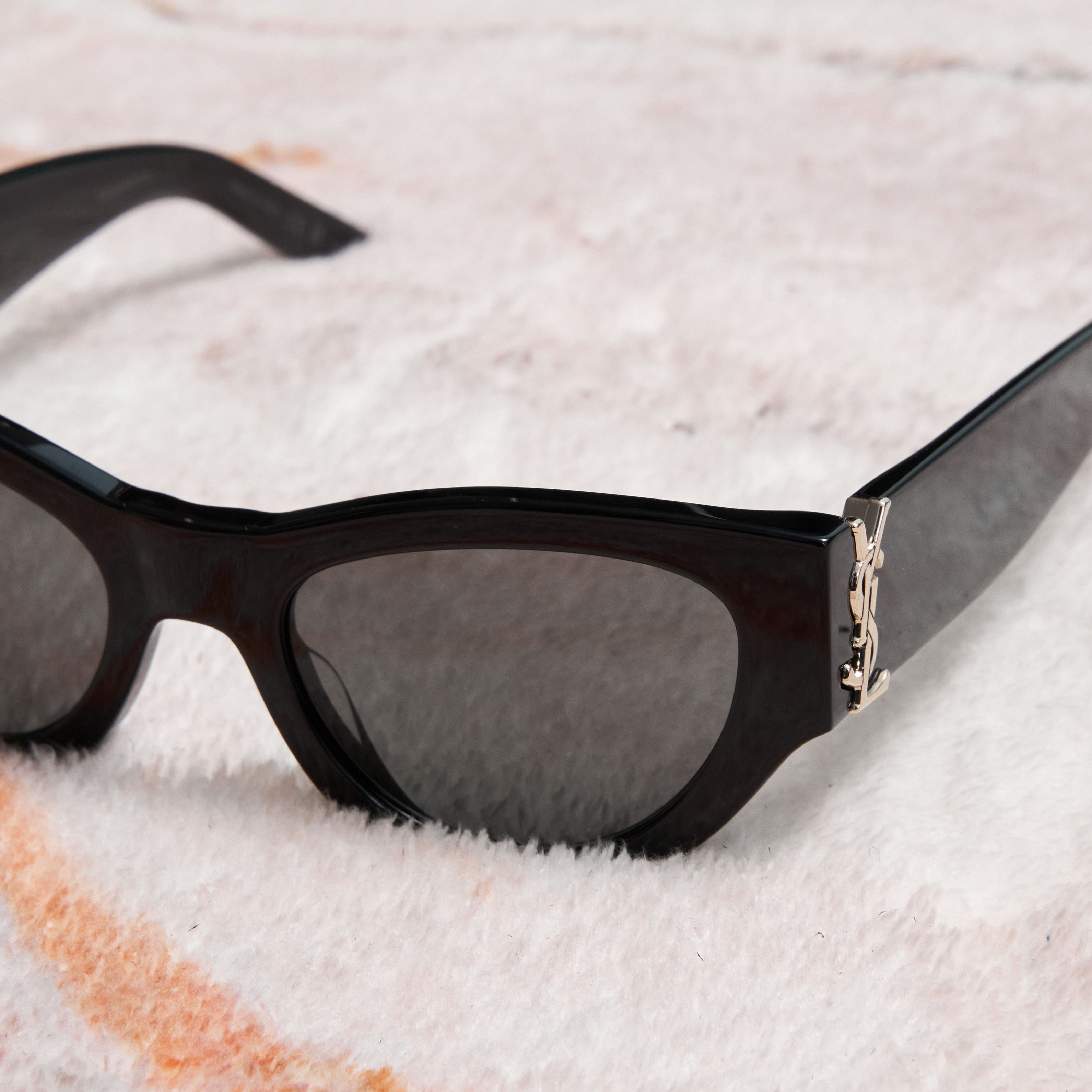 Yves Saint Laurent SAINT LAURENT Sunglasses Monogram SL M94 001 BLACK Size ONE SIZE - 2 Thumbnail