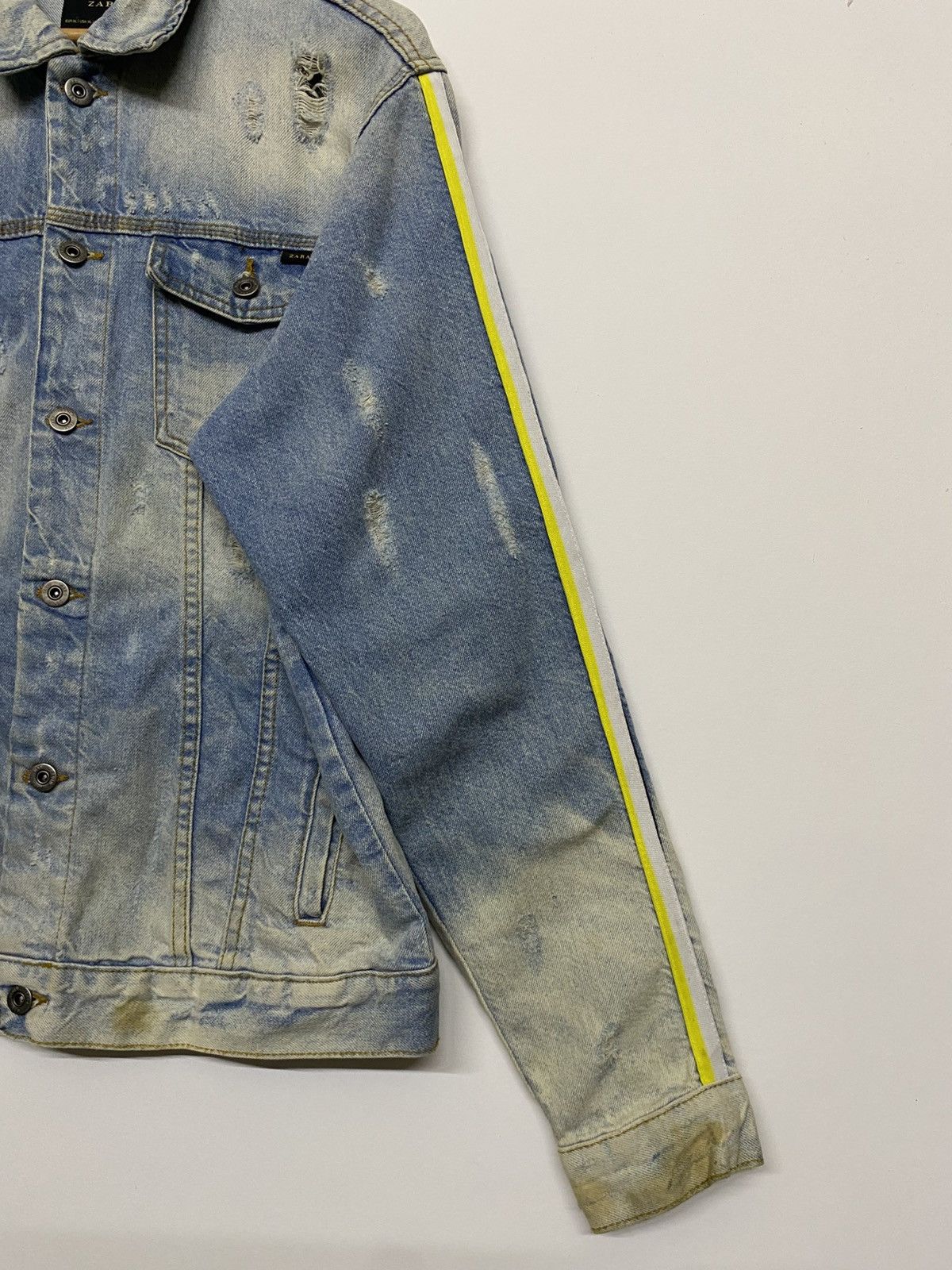 Zara Distressed Style Zara Man Blue Faded Denim Jacket Size US XL / EU 56 / 4 - 3 Thumbnail