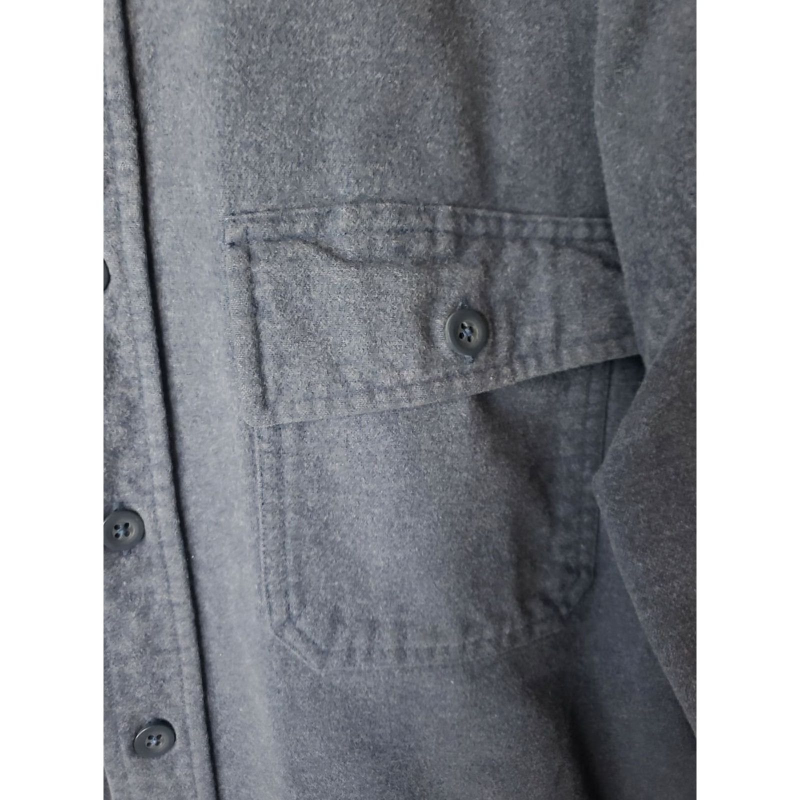 Vintage LL Bean Shirt Mens XLT Blue Chamois Long Sleeve Button-Down Casual Workwear 90s USA Shirt Mens XLT Blue Chamois Long Sleeve Button-Front Pocketed Size US XL / EU 56 / 4 - 4 Thumbnail