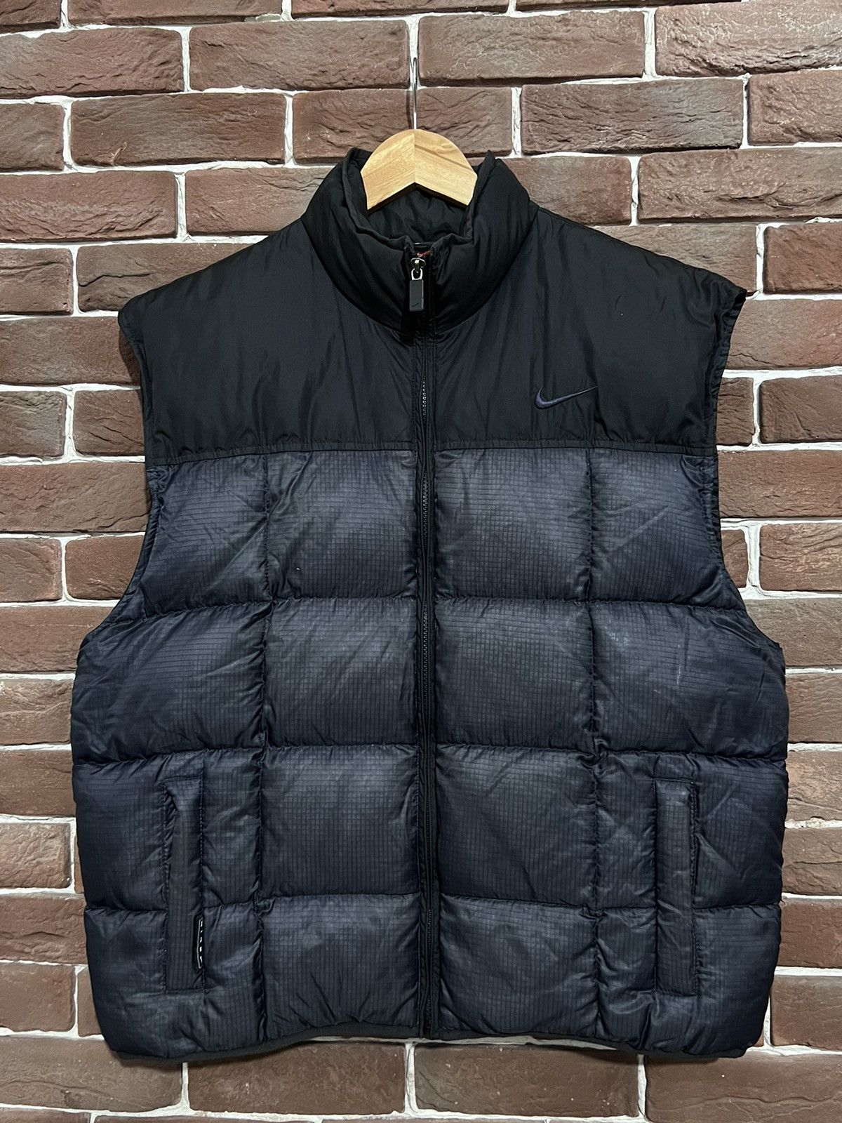 image of 90's Nike Swoosh Black Down Puffer Hooded Vest Size M, Men's