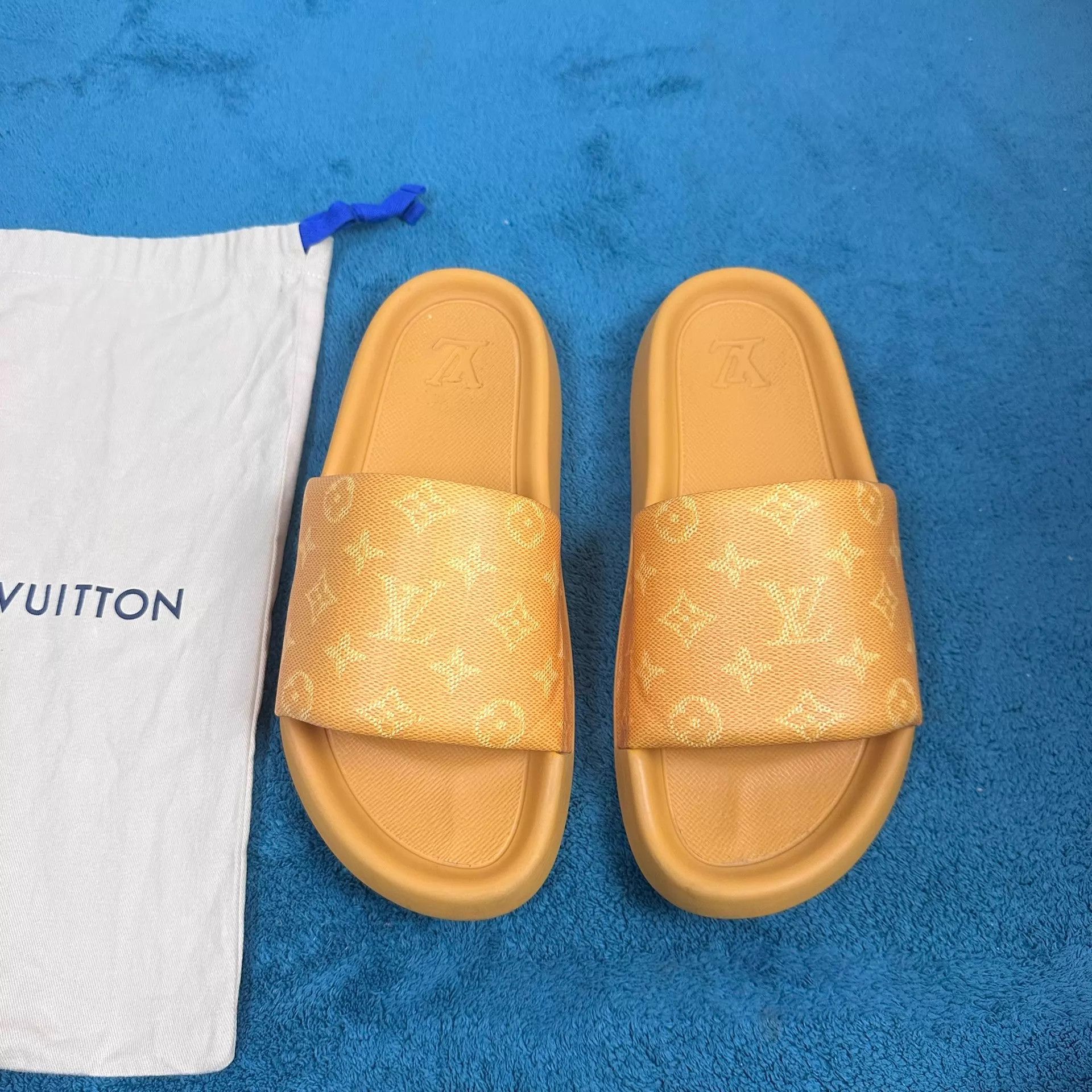 Louis Vuitton LV waterfront 2025 Early Spring men's yellow slides size 42 Size US 9 / EU 42 - 1 Thumbnail