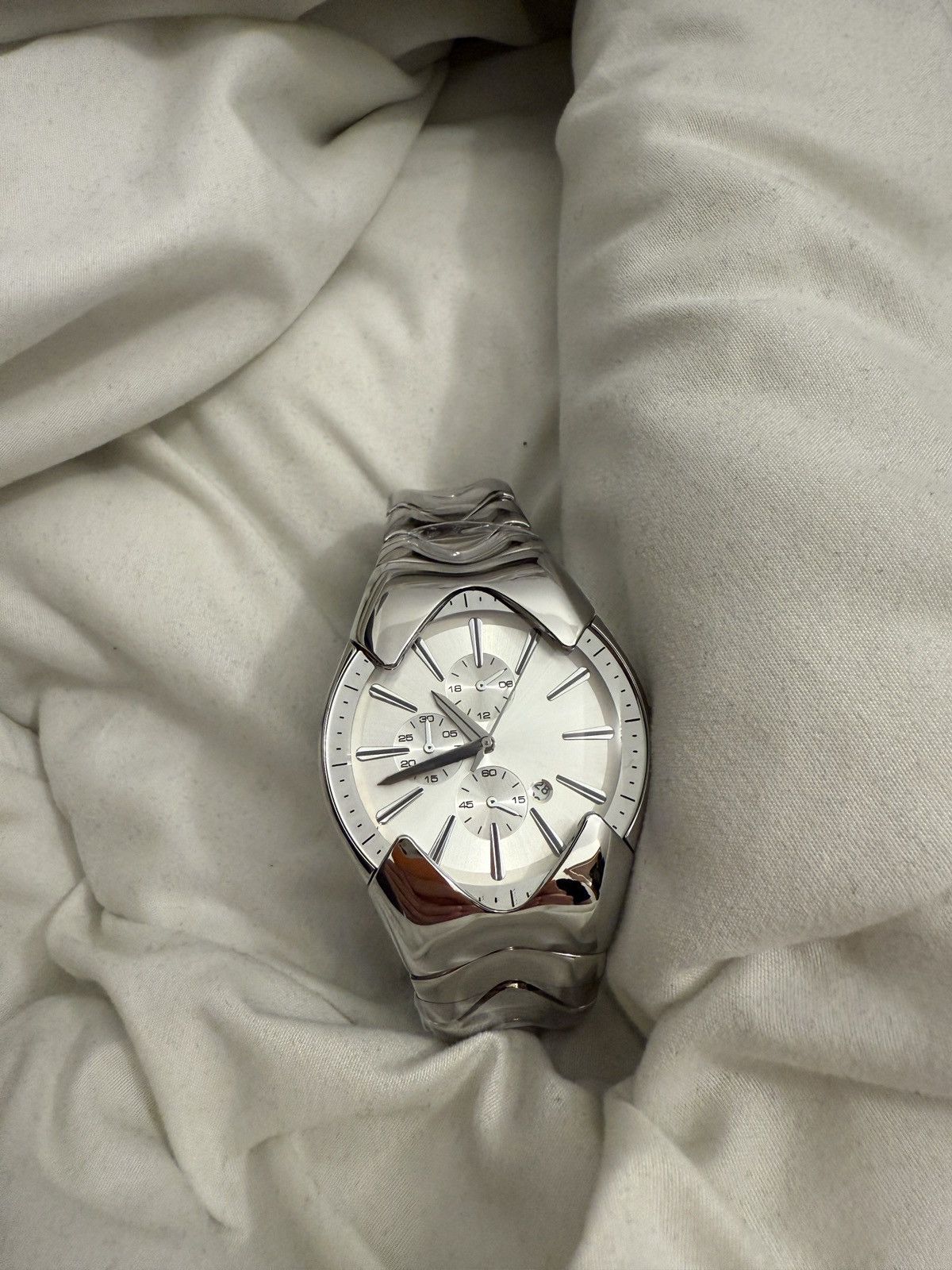 Vintage Futuristic Y2K Liquid Metal Armoured Watch stainless steel Size ONE SIZE - 6 Thumbnail