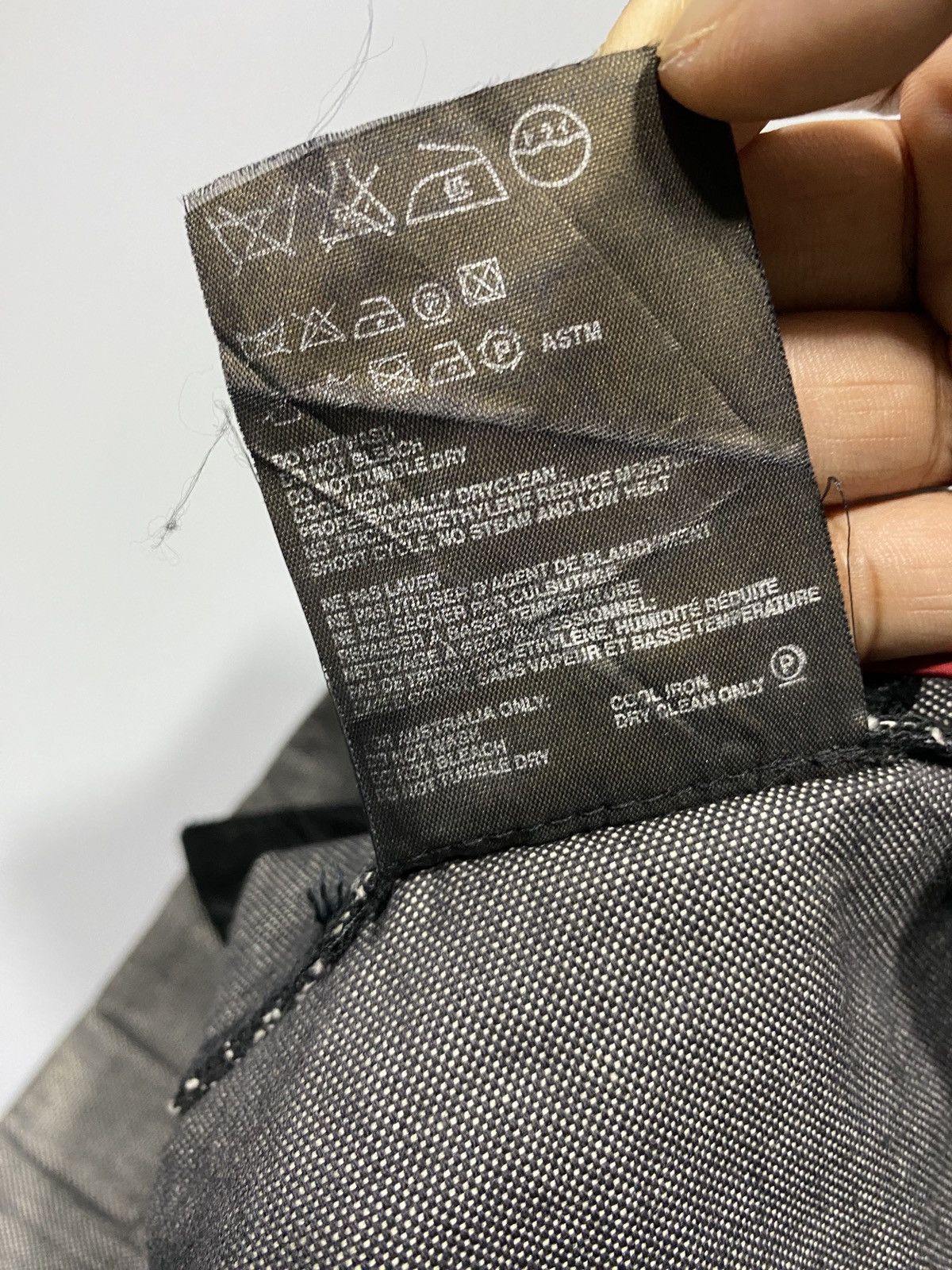 Prada Vintage Prada Sports Ankle Zipper Pants Size US 30 / EU 46 - 17 Thumbnail
