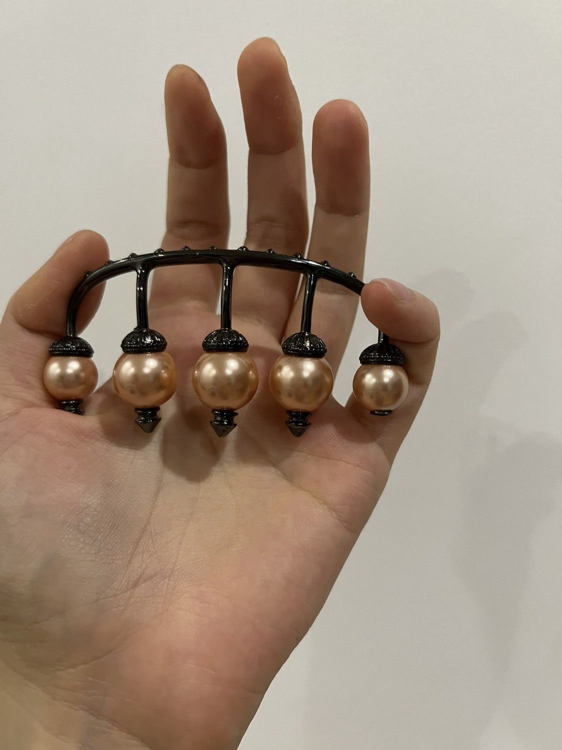 Gucci Gucci runway pearl ring Size ONE SIZE - 2 Thumbnail
