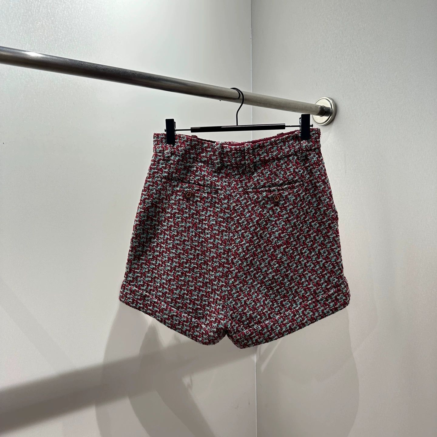 Gucci Gucci mar601 high-waisted tartan tweed shorts 38 Size 26" / US 2 / IT 38 - 2 Thumbnail