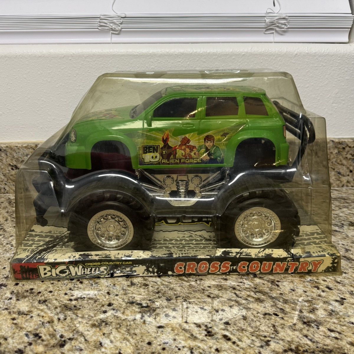 Cartoon Network × Vintage Ben 10 Alien Force Big Wheel Cross-Country Car Monster Truck Size ONE SIZE - 3 Thumbnail