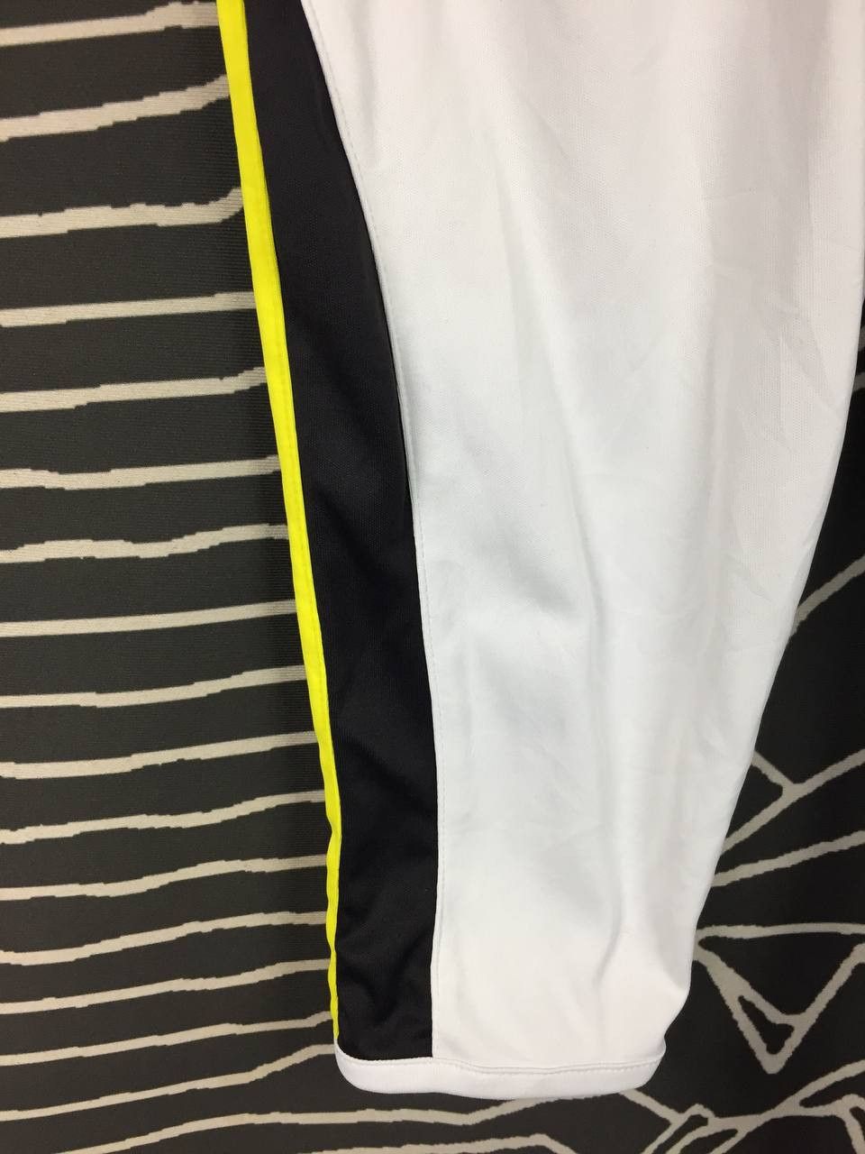 Diadora Vtg Diadora Retro Asymmetrical Color Block Athletic Jersey Size US XL / EU 56 / 4 - 9 Thumbnail