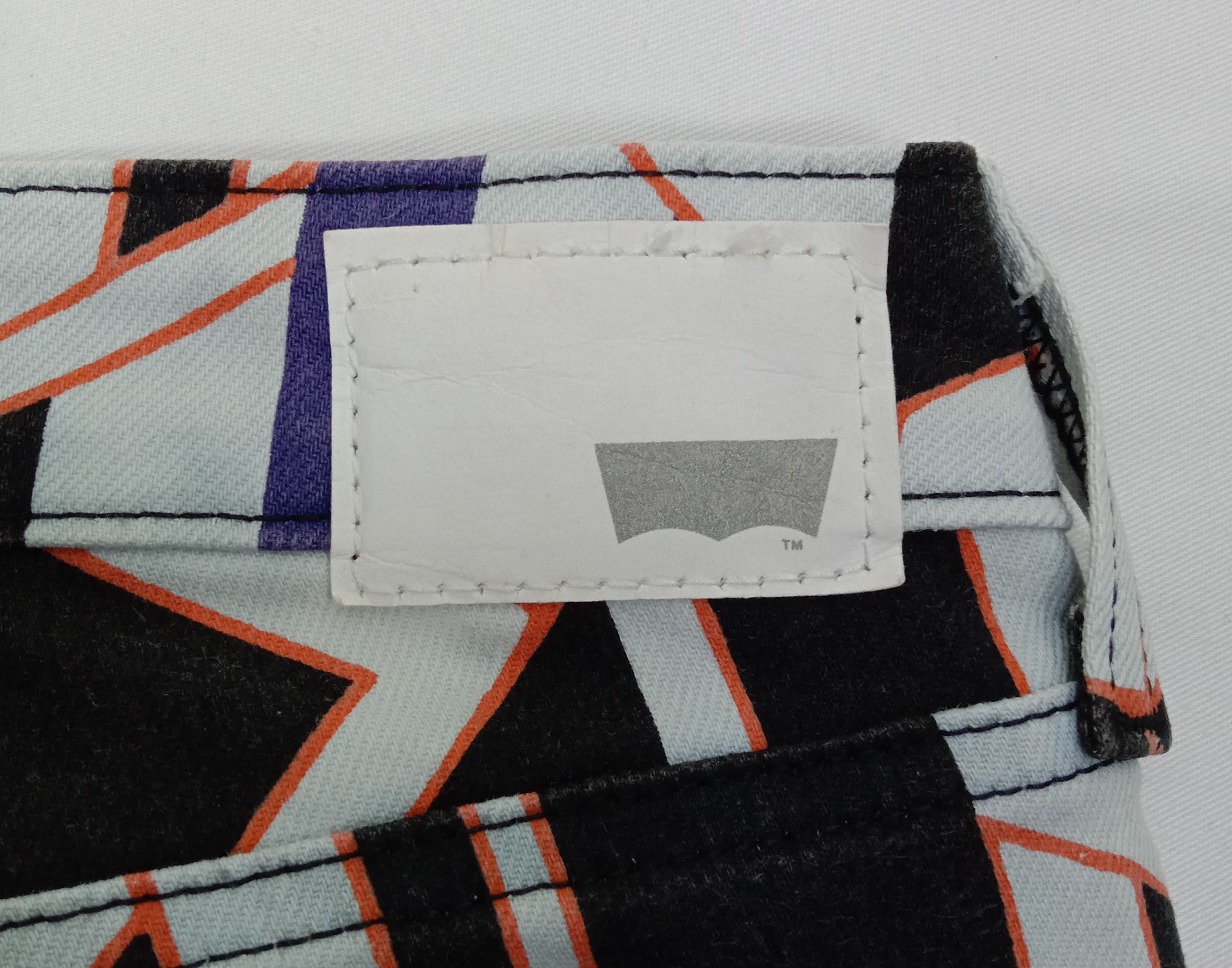 Levi's Levi's Geometric Design Multicolor Jeans Size 29" - 15 Thumbnail