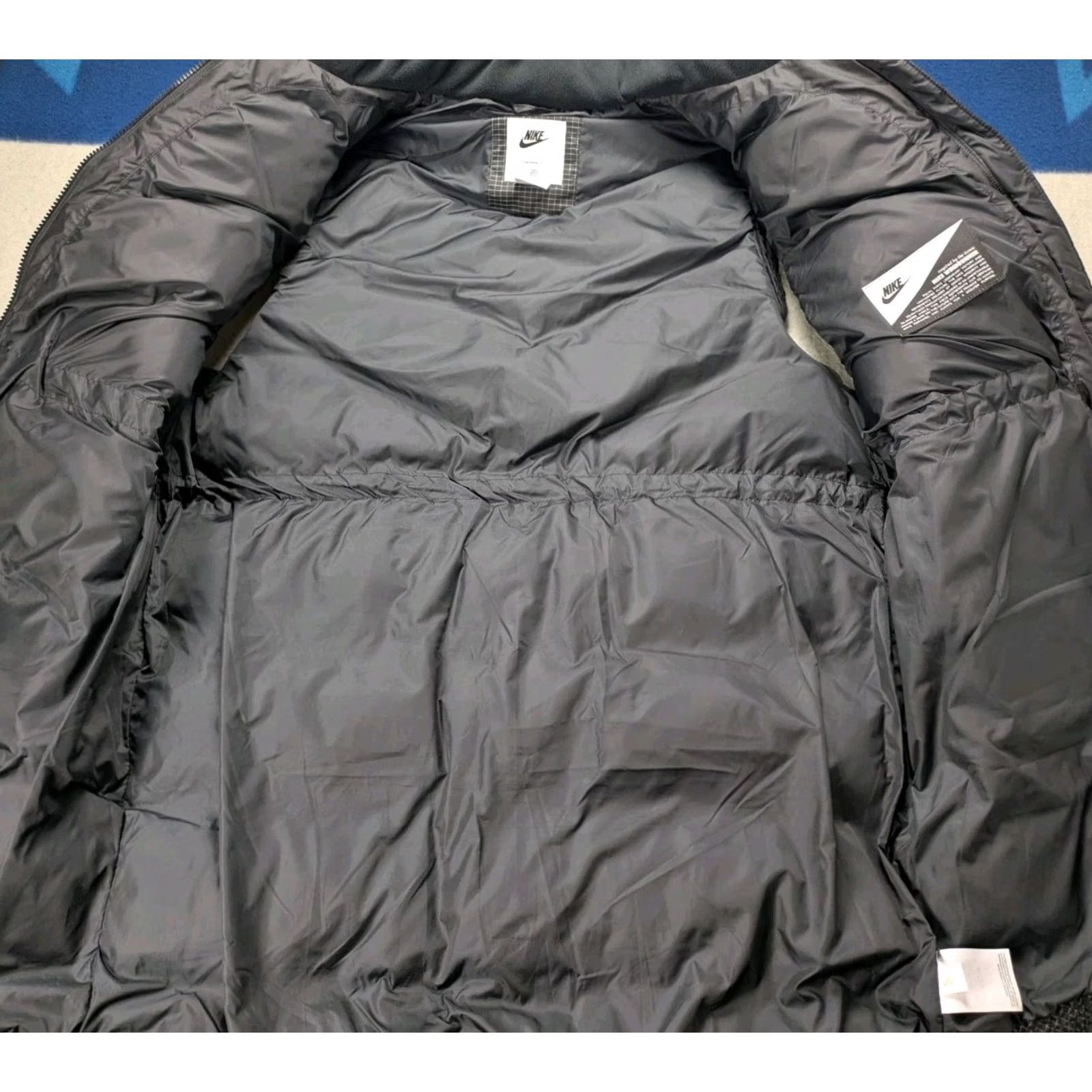 Nike Nike Windpuffer Vest Therma-FIT Loose Black Womens Medium Long Puffer Zip Size M / US 6-8 / IT 42-44 - 6 Thumbnail