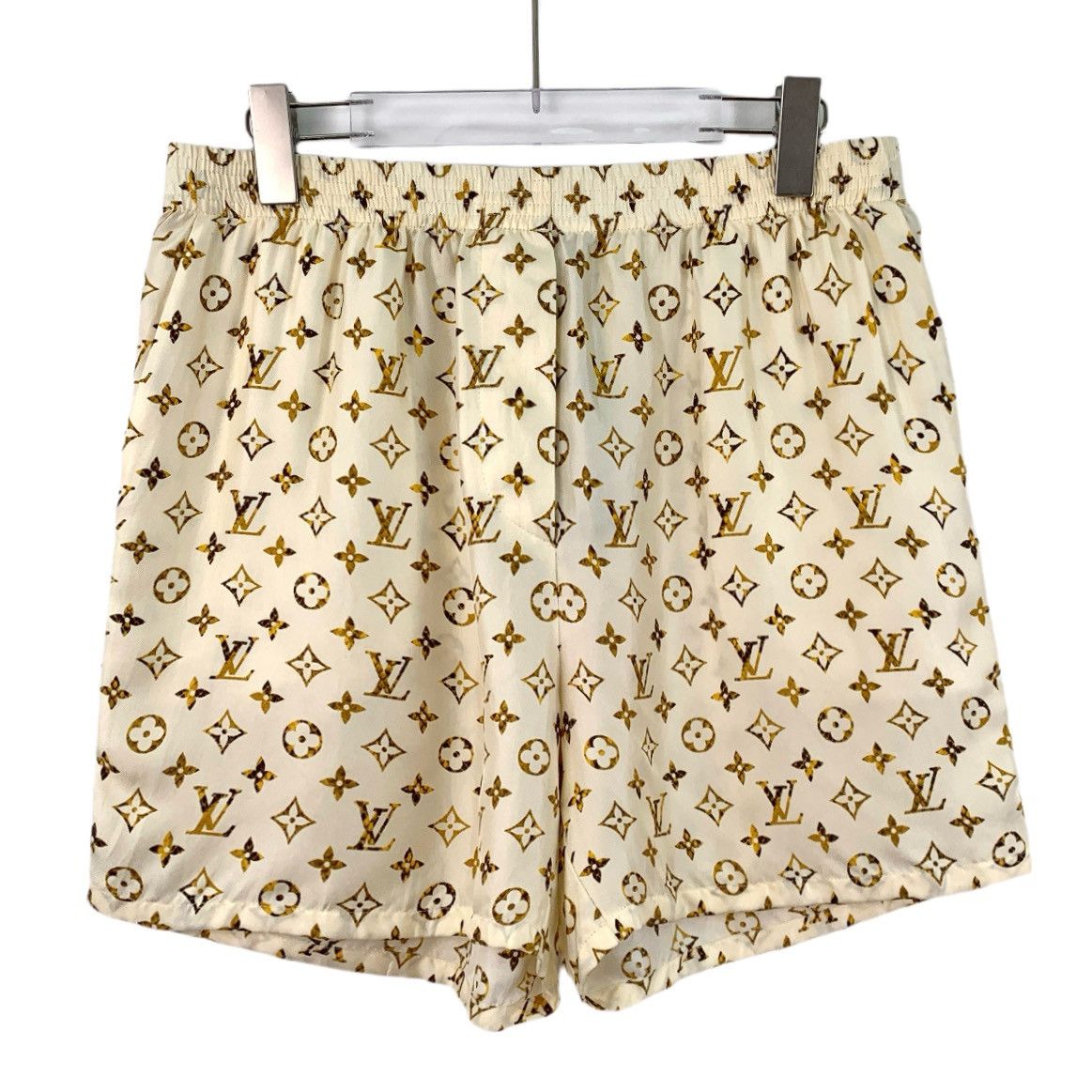 Louis Vuitton Louis Vuitton Mulberry Silk Allover Logo Print Shorts K26WX Size 24" / US 00 / IT 34 - 1 Thumbnail