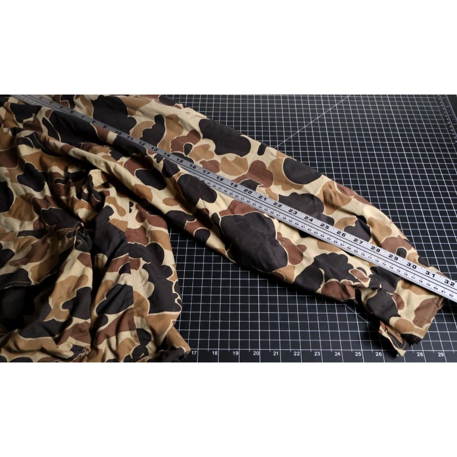 Vintage VINTAGE Columbia Camouflage Jacket Men XL Duck Camouflage Full Zip Pockets Military Style 90s Outdoor Fall Winter Mens Size US XL / EU 56 / 4 - 7 Thumbnail