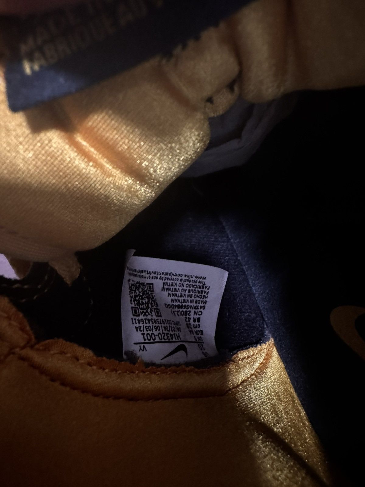 Nike NIKE DUNK HI RETRO PRM WU TANG Size US 10 / EU 43 - 9 Thumbnail