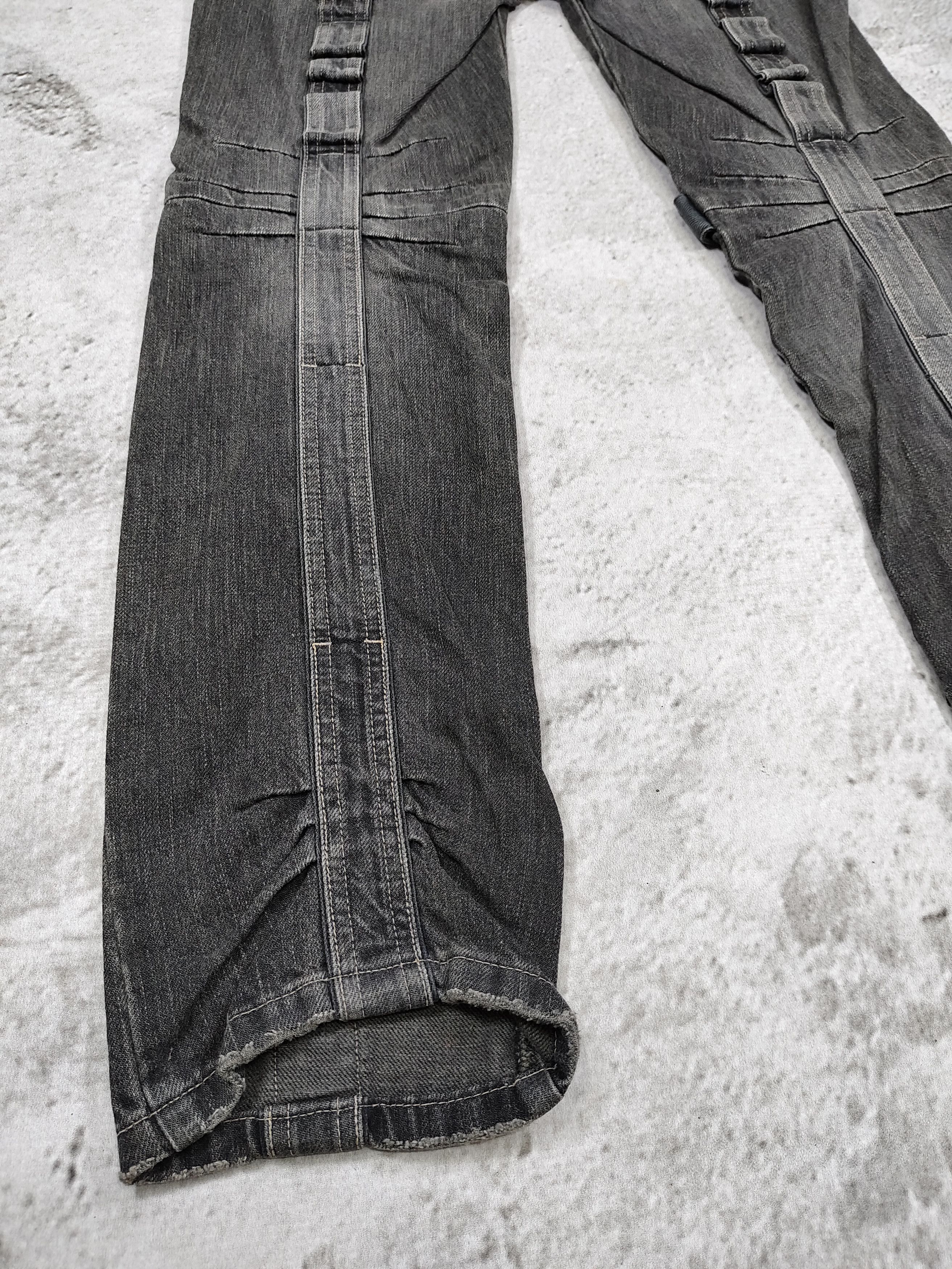 Marithe + Francois Girbaud 90s MFG- Cyber Grunge Strap Bondage Washed Jeans Size US 30 / EU 46 - 9 Thumbnail