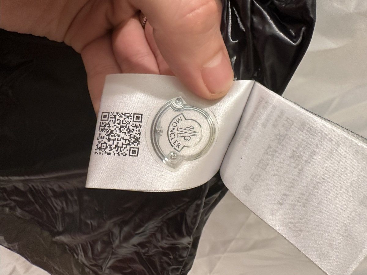 Moncler MONCLER X MERCEDES BENZ VEST Size US L / EU 52-54 / 3 - 15 Thumbnail