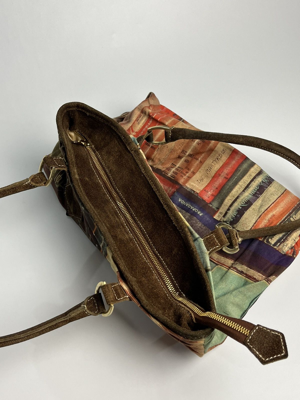 Vivienne Westwood Vivienne Westwood "The Social Order" Library Print Tote Bag Size ONE SIZE - 14 Thumbnail