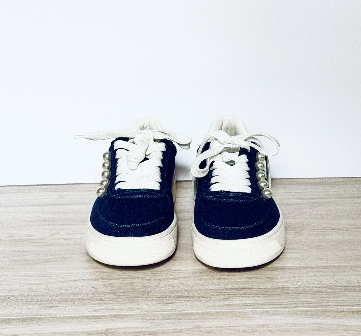 Stuart Weitzman Stuart Weitzman - Courtside Pearl Sneaker Size US 6 / IT 36 - 2 Thumbnail