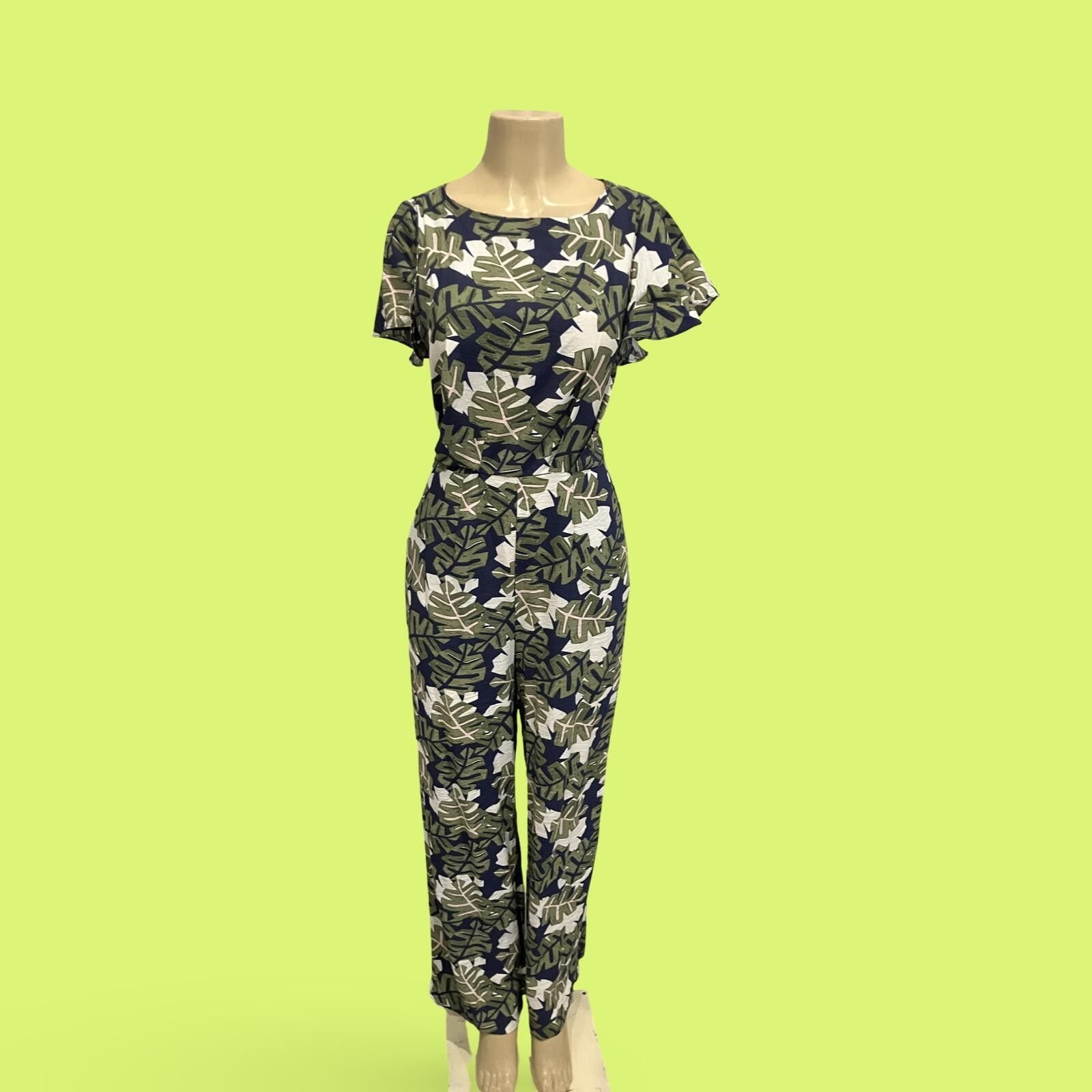 Other NWT Leaf Print Short Sleeve Jumpsuit with Belt Size 28" / US 6 / IT 42 - 1 Thumbnail