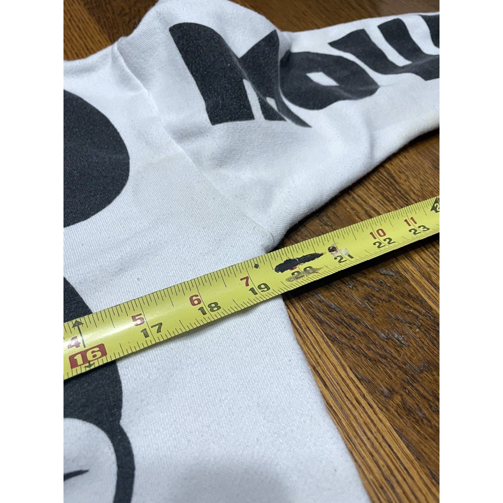 Vintage VINTAGE Mickey Mouse Sweatshirt M White Front Back Big-Print Big-Face Crew Neck Pullover Unisex Adults Size M Graphic Print Size US M / EU 48-50 / 2 - 4 Thumbnail