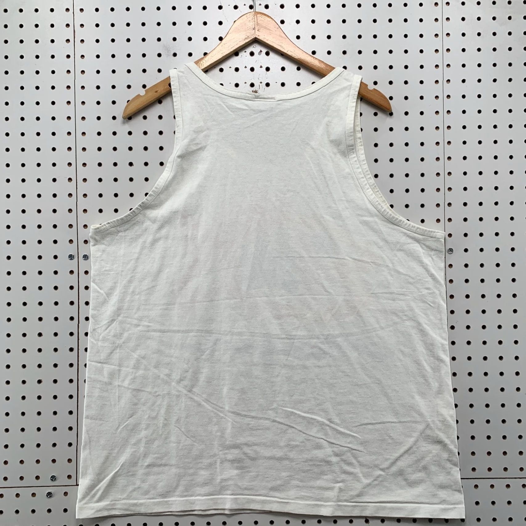 Vintage VINTAGE SGT Leisure Tank Shirt Mens XL White Maui Fish Single Stitch Made Usa Shirt Mens XL White Surf 90s Mens Size US XL / EU 56 / 4 - 2 Thumbnail