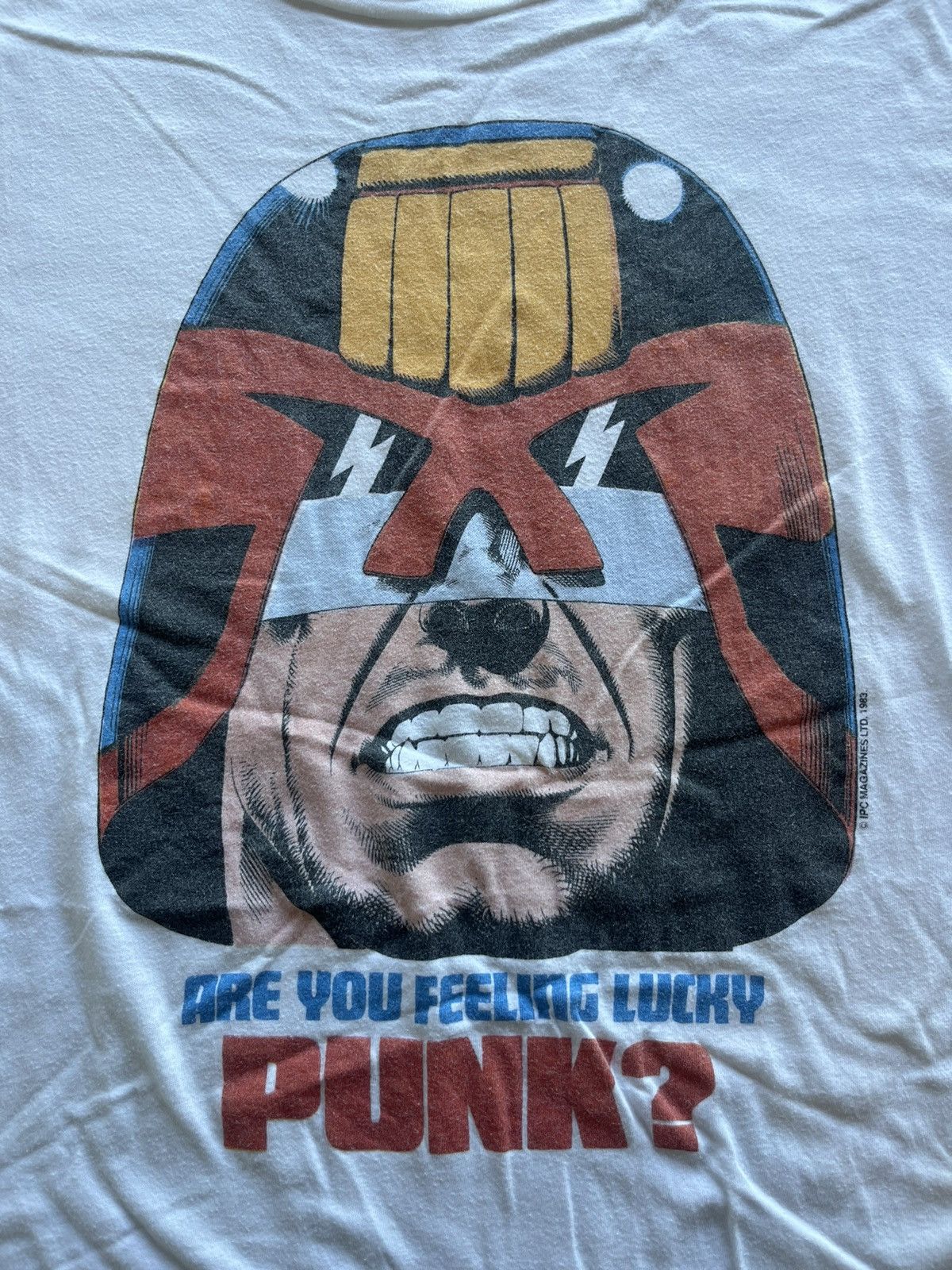 Vintage Vtg Judge Dredd 1983’s Are You feeling lucky Punk? T-shirt Size US L / EU 52-54 / 3 - 6 Thumbnail
