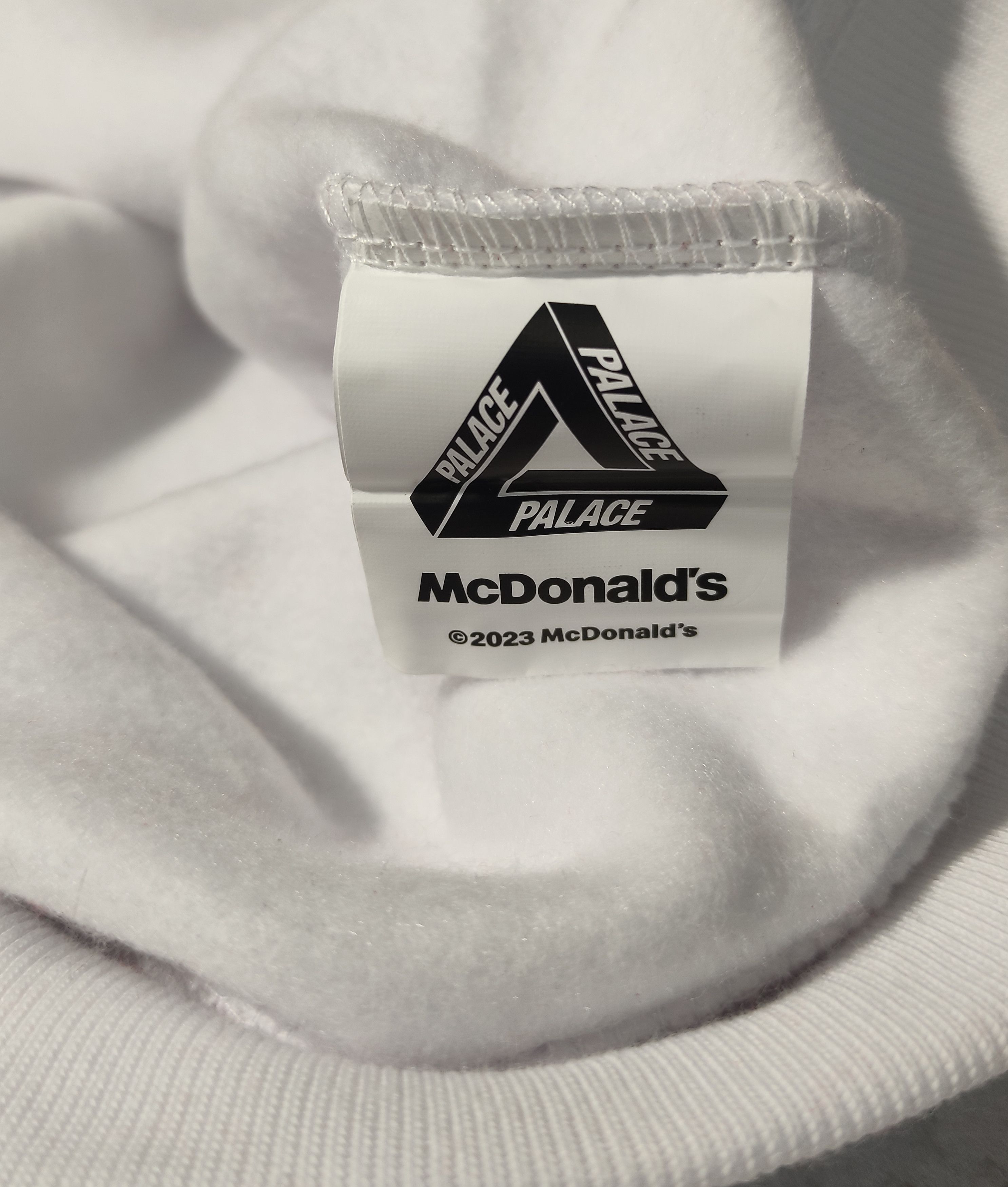 Palace Palace X McDonald's LOGO HOOD WHITE SIZE L Size US L / EU 52-54 / 3 - 8 Thumbnail