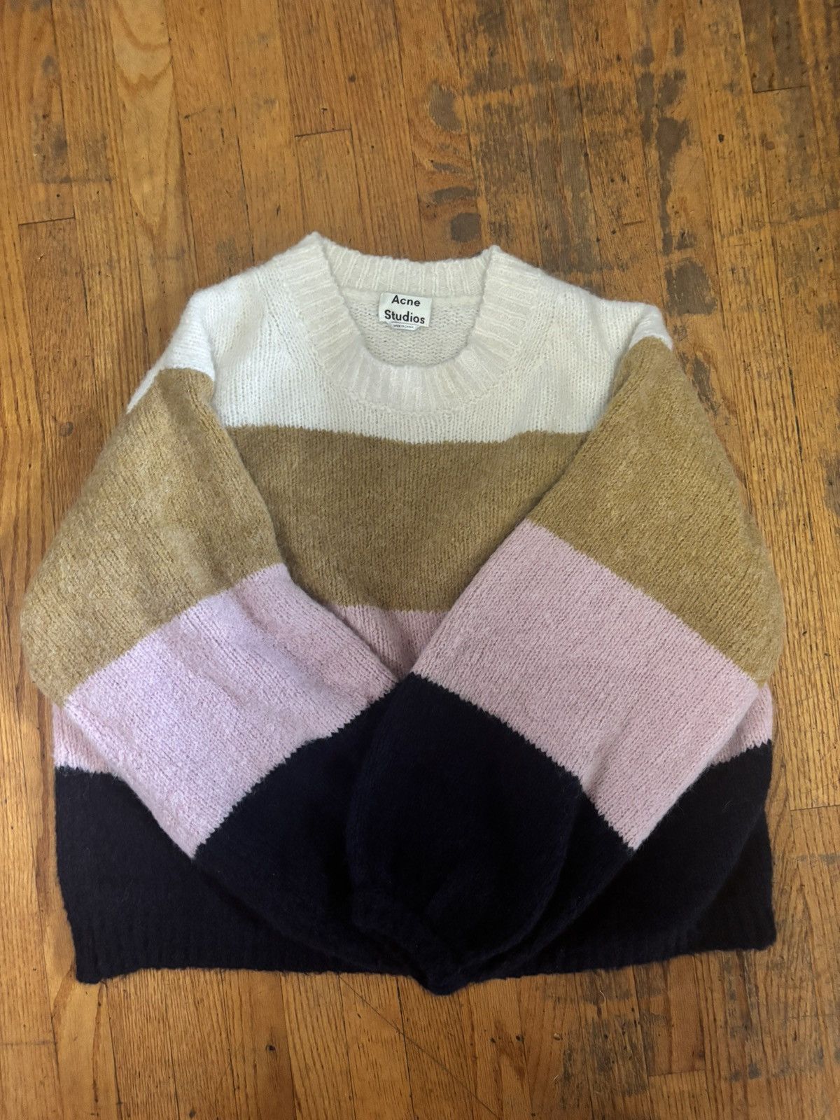 Acne Studios Acne Studios mohair blend sweater Size US L / EU 52-54 / 3 - 1 Thumbnail