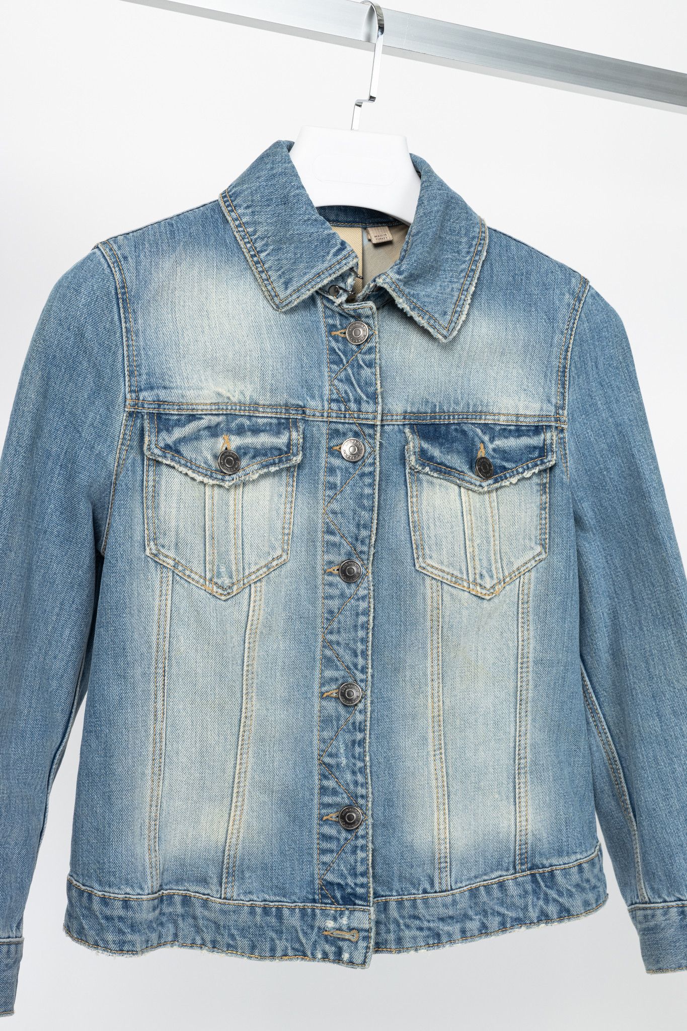 Burberry Burberry Brit Blue Faded Cotton Denim Jacket Size M / US 6-8 / IT 42-44 - 3 Thumbnail