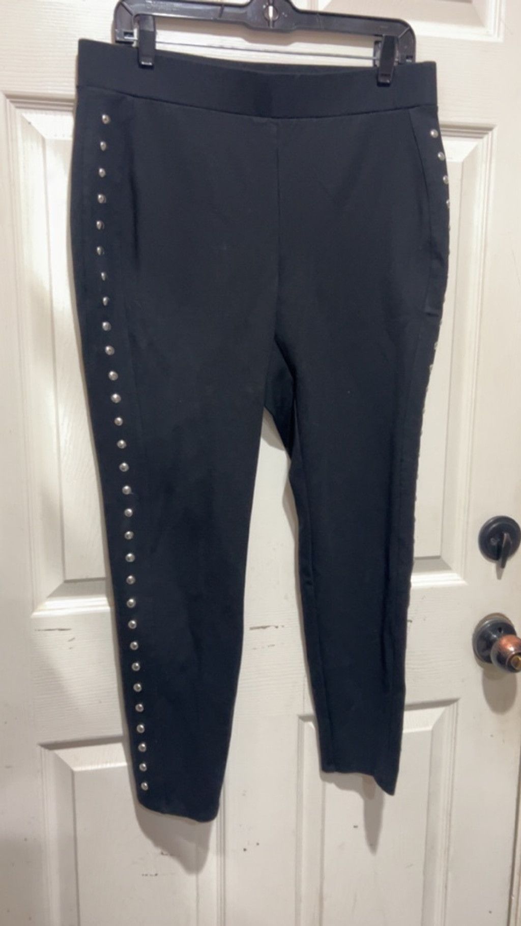 Bar III Women's bar III Black Studded Leggings L Size 30" / US 8 / IT 44 - 1 Thumbnail