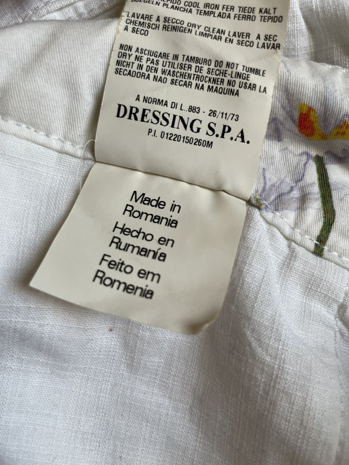 Roberto Cavalli Roberto cavalli vintage white shorts Size 26" / US 2 / IT 38 - 10 Thumbnail
