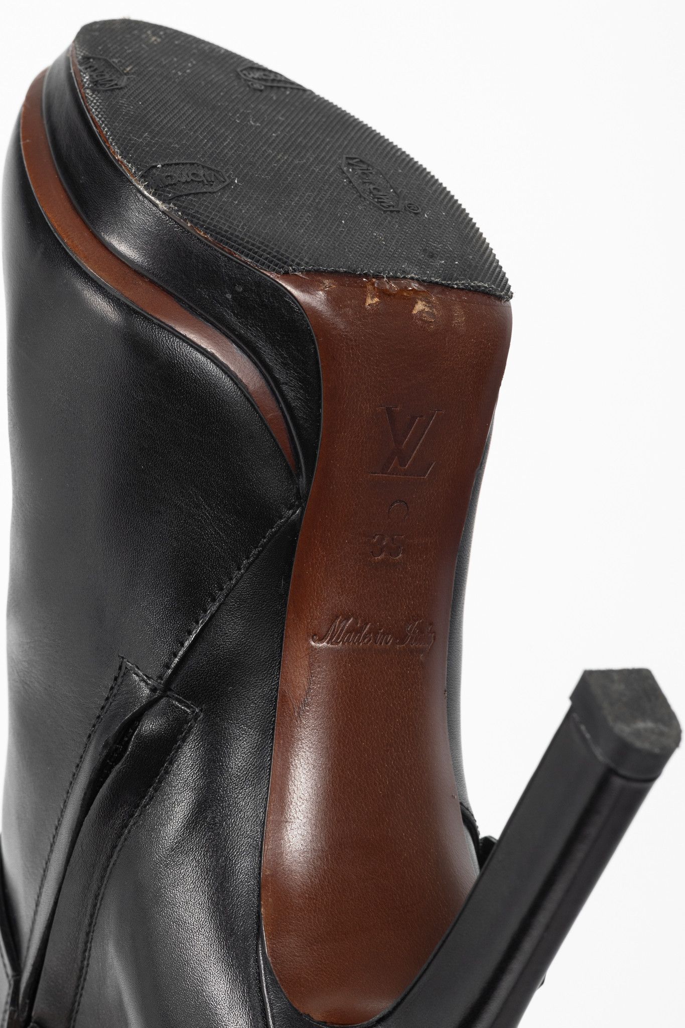 Louis Vuitton Louis Vuitton Black Leather Belted Booties Size US 4.5 / IT 34.5 - 5 Thumbnail