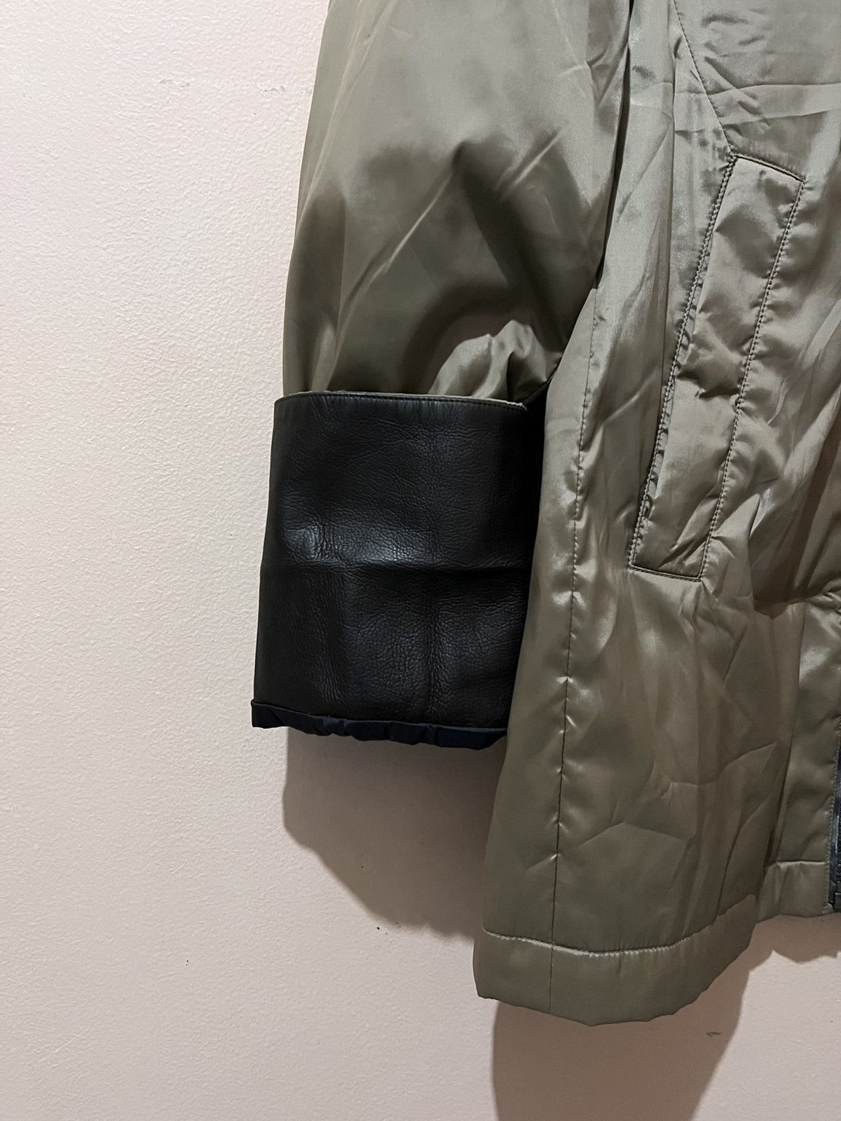 Louis Vuitton Louis Vuitton - Assymetrical Zipper - Technical Jacket Size US M / EU 48-50 / 2 - 8 Thumbnail